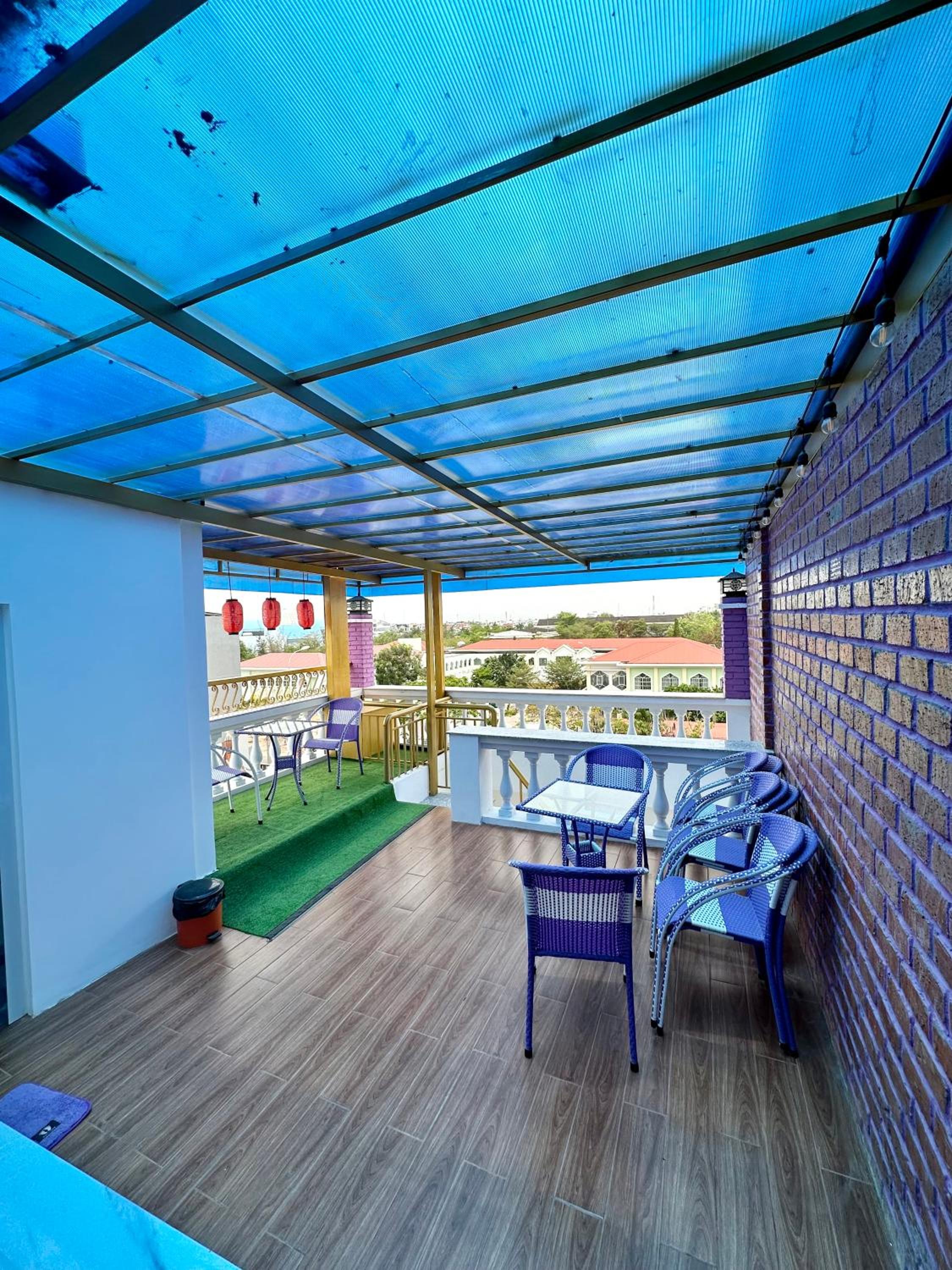 Family Room with Terrace photo 2