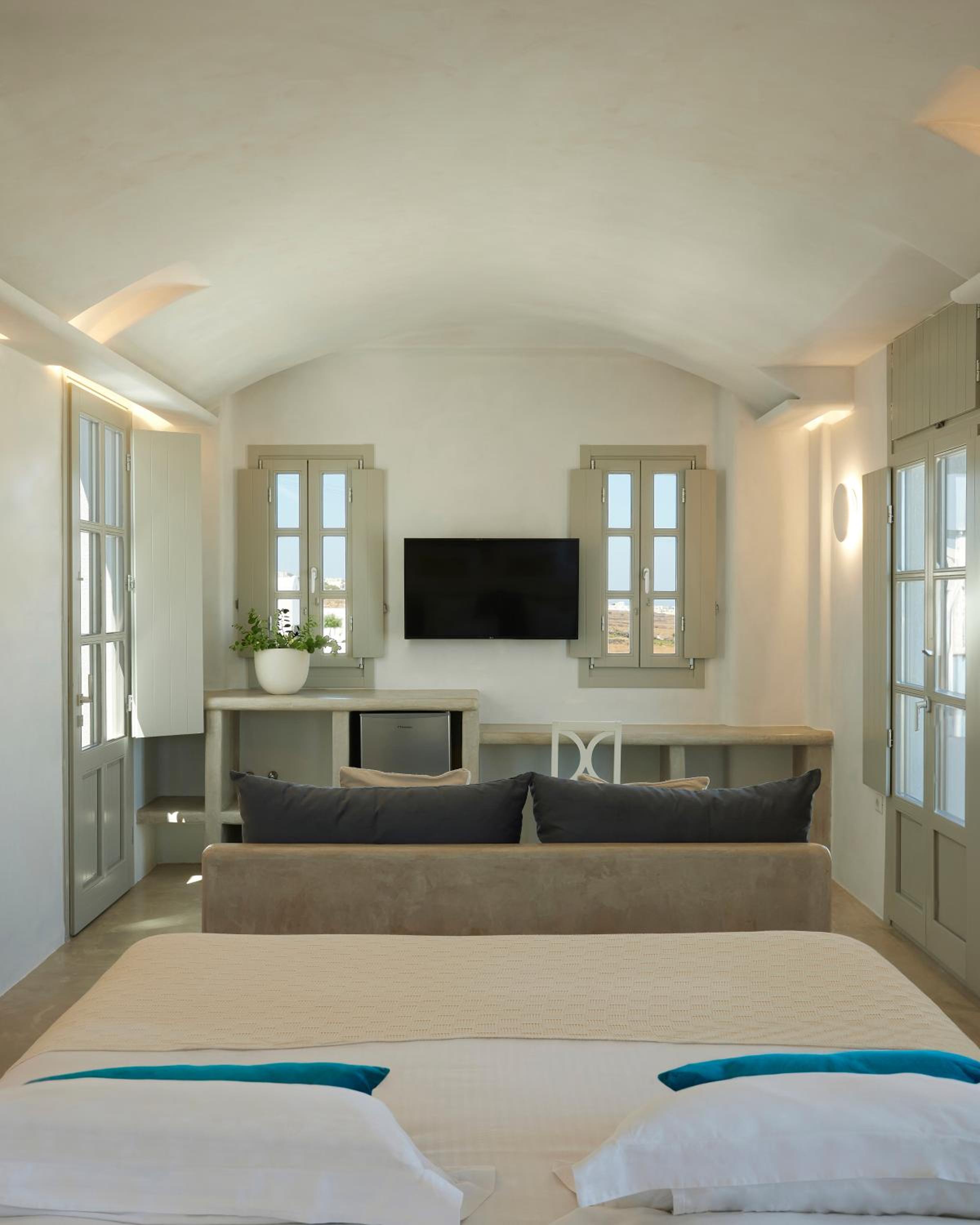 Superior Suite with Sea View and Outdoor Hot tub - Photo 10
