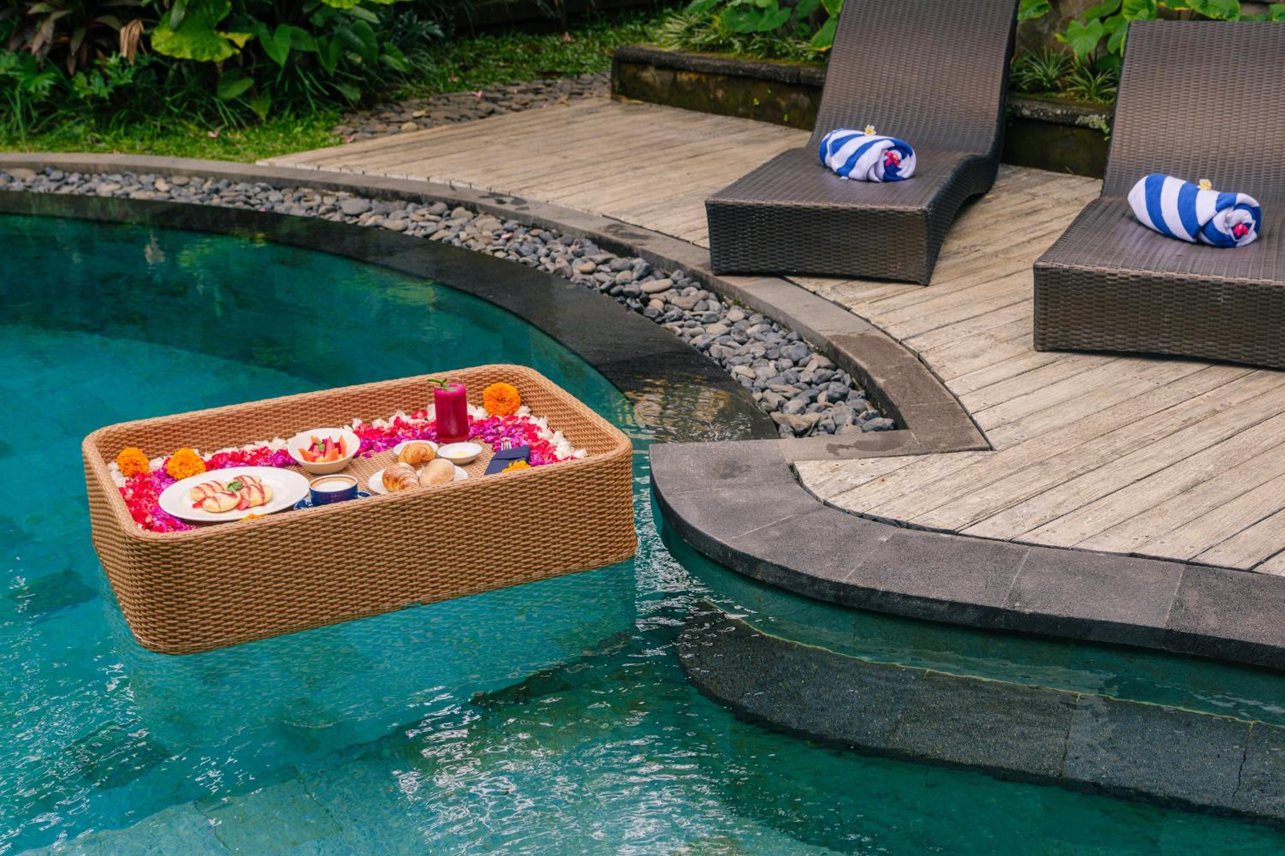 Villa with Private Pool - Photo 22