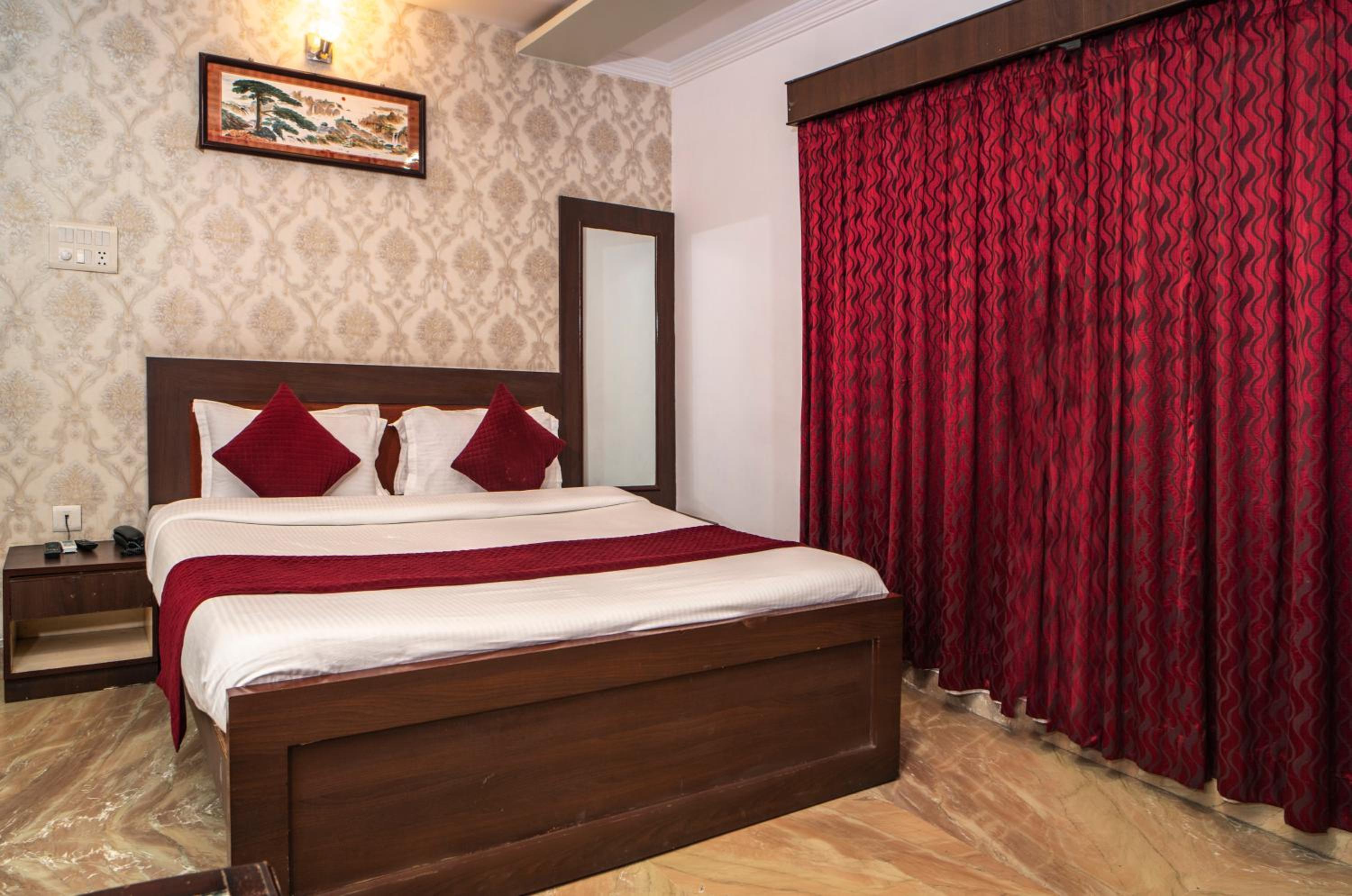 Deluxe Room - Photo 4