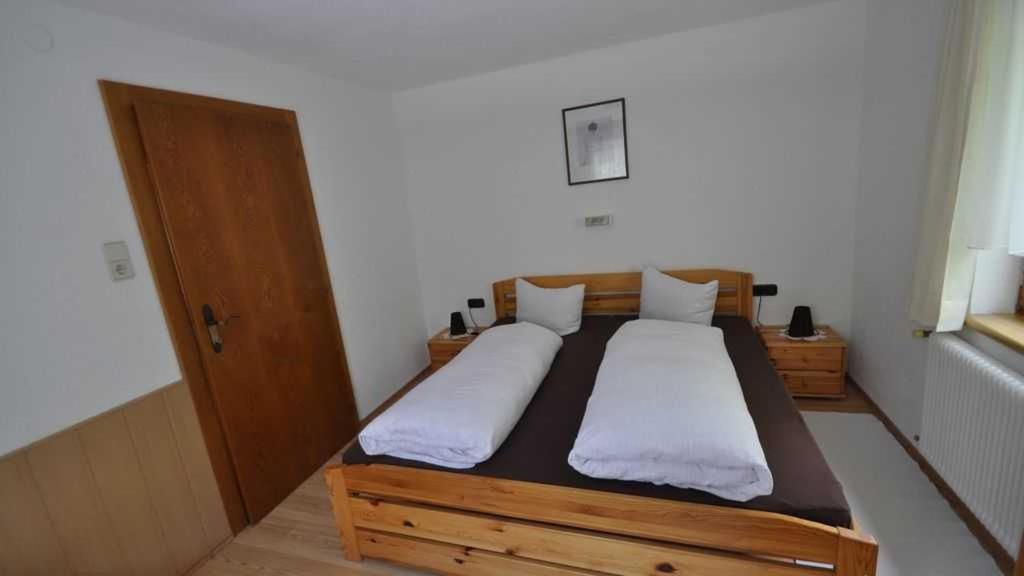 One-Bedroom Apartment with Balcony photo 3