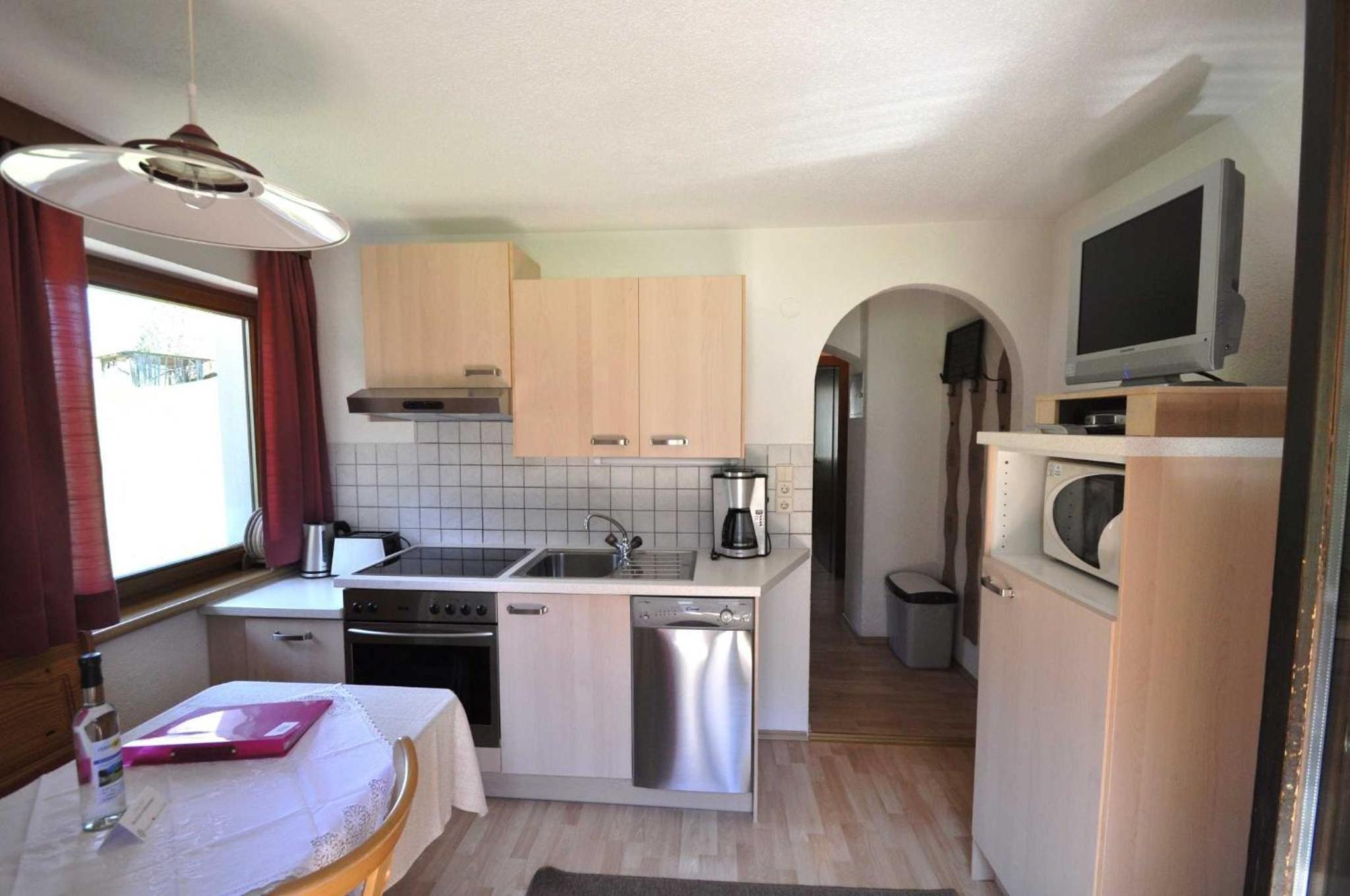 Two-Bedroom Apartment with Balcony photo 2