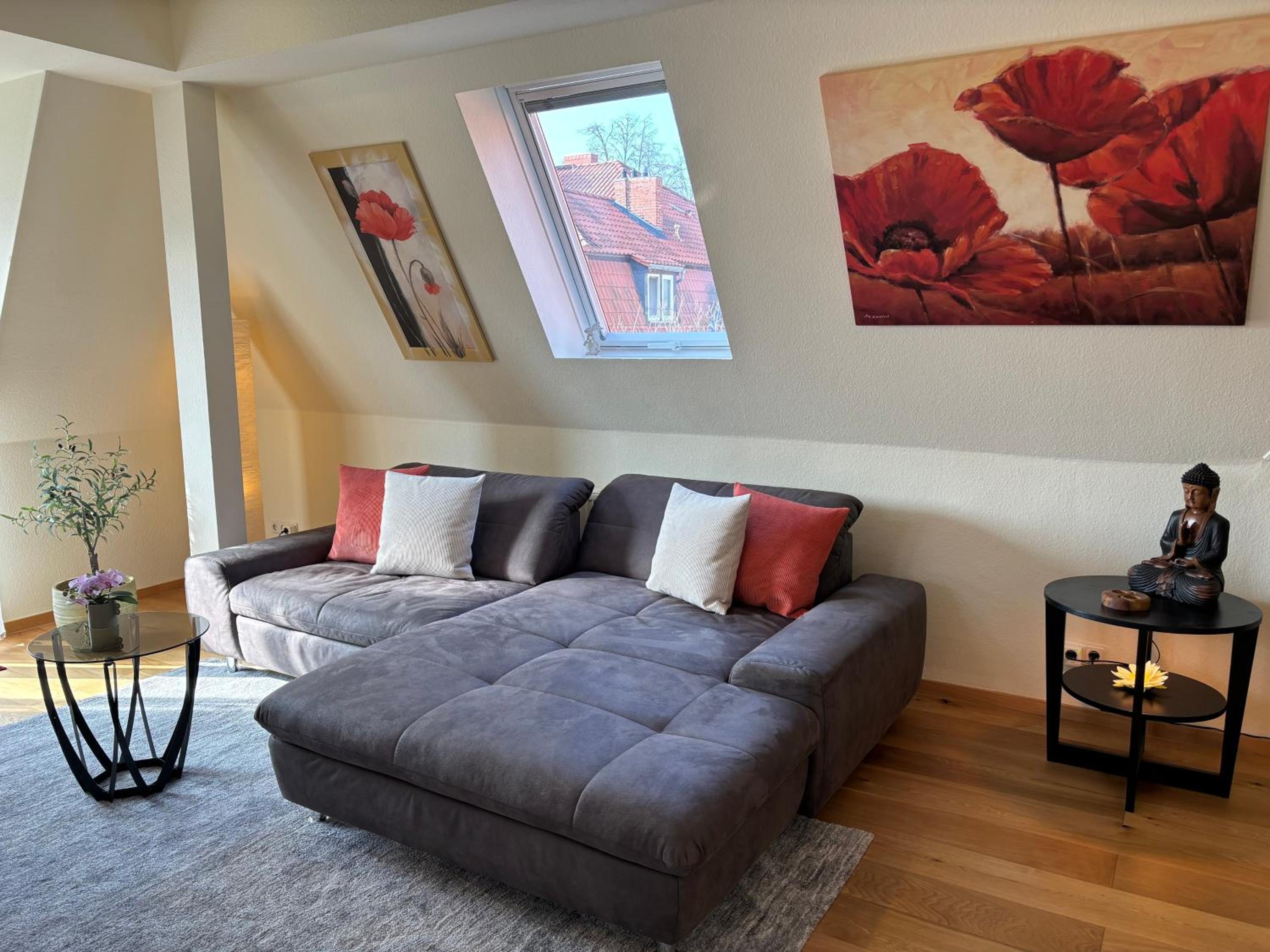 Apartment with Balcony photo 1