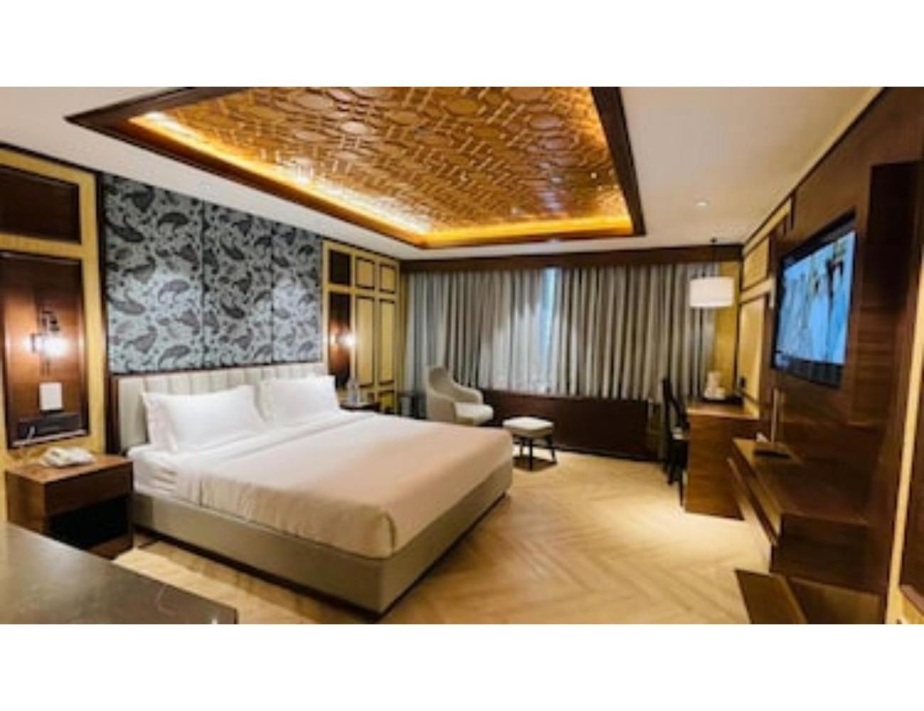 Deluxe Room - Photo 5