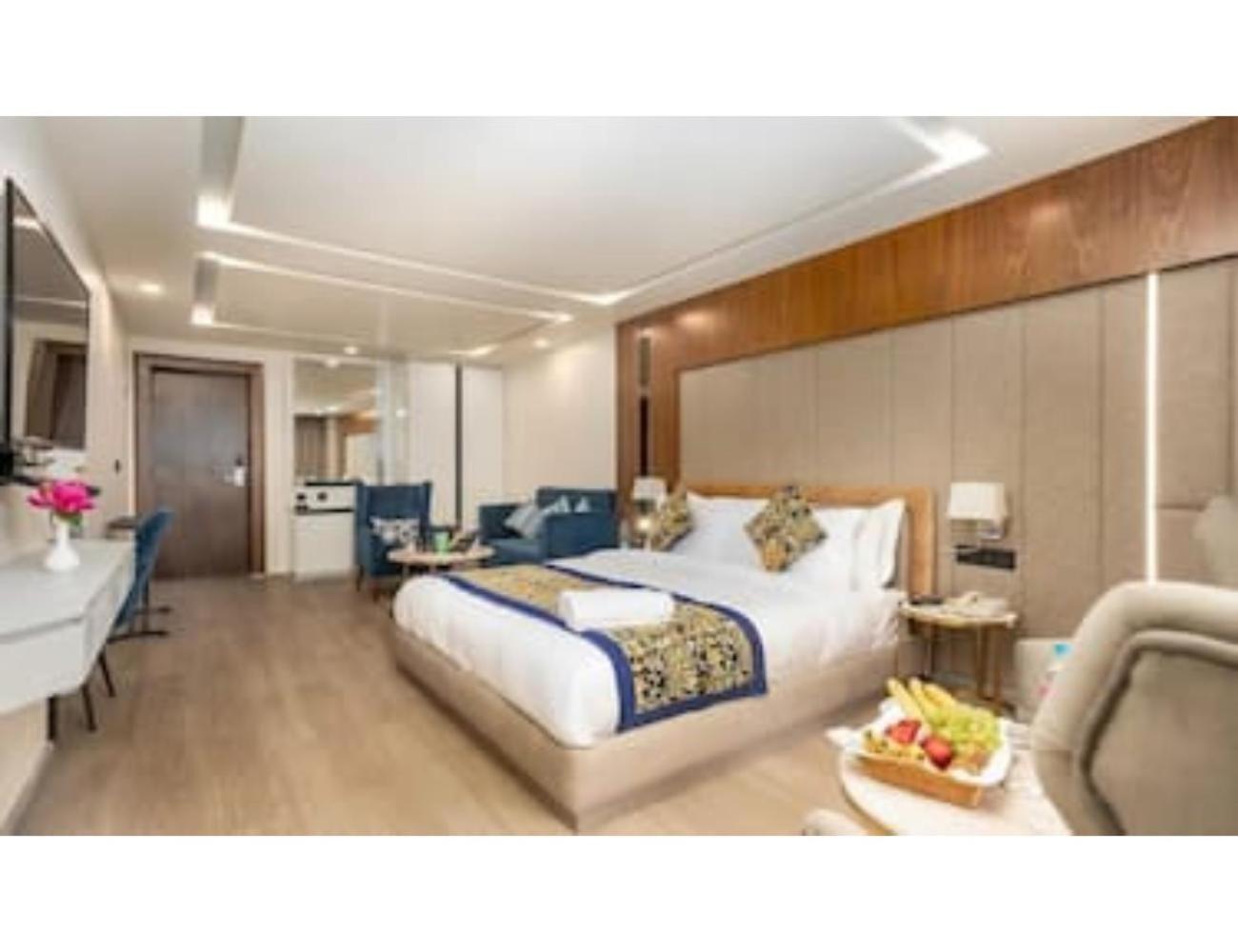Deluxe Room - Photo 2