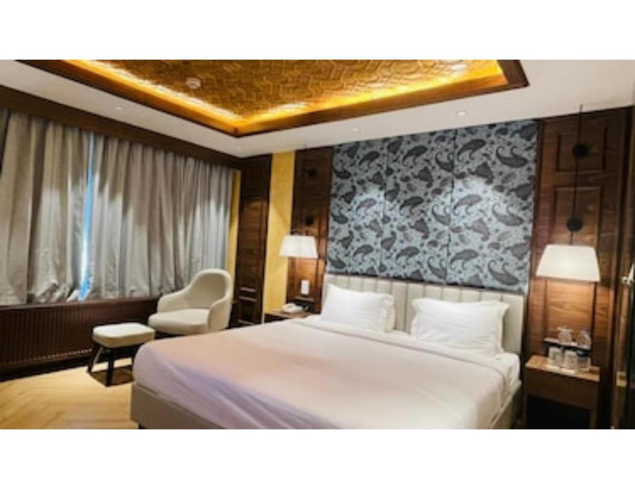 Deluxe Room - Photo 18