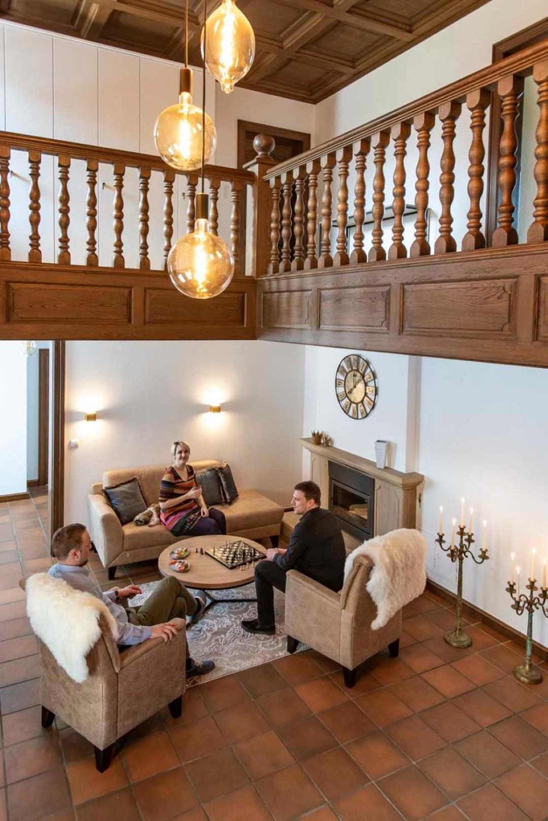 Four-Bedroom House photo 3
