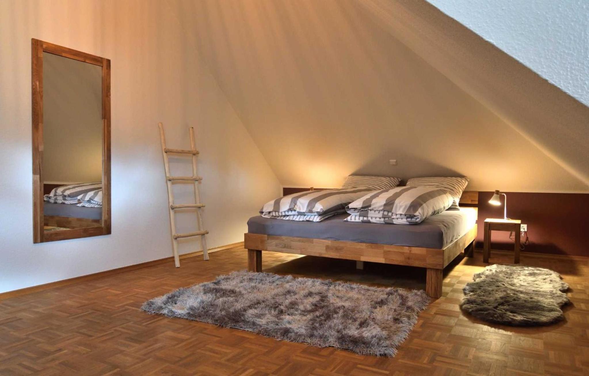 One-Bedroom Apartment with Shower photo 1