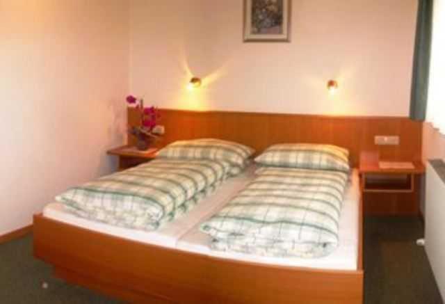 One-Bedroom Apartment with Balcony photo 1