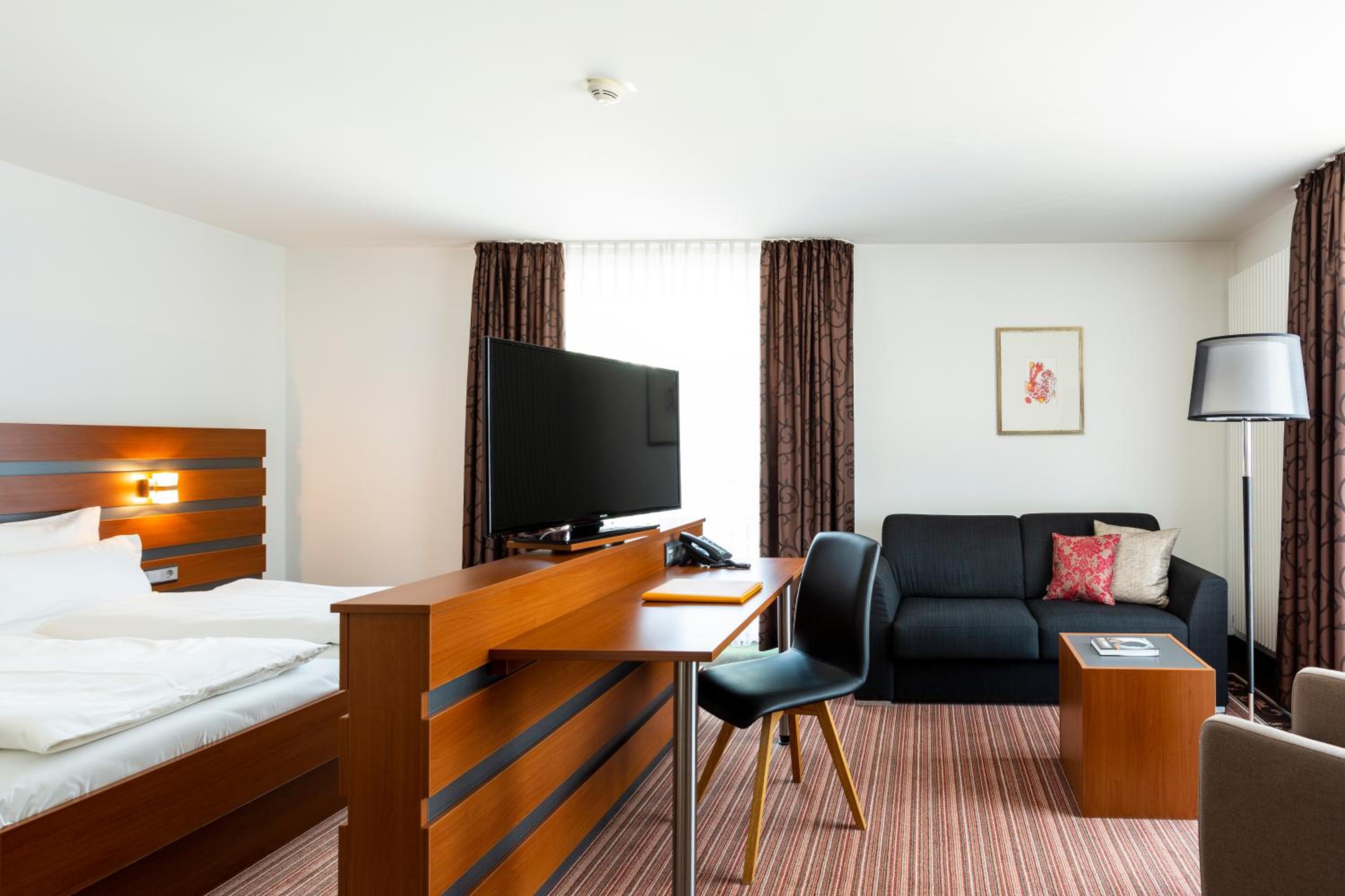 Junior Suite - Photo 1