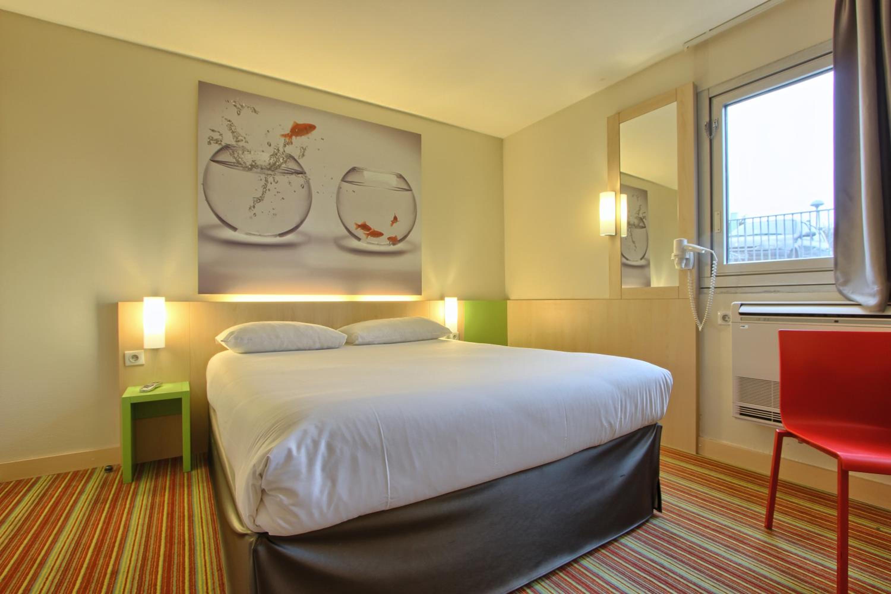 Standard Double Room - Photo 7
