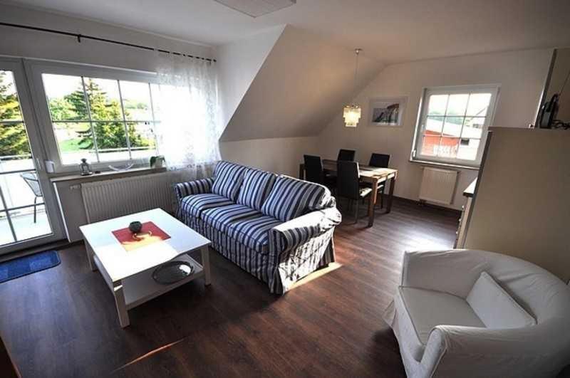 Two-Bedroom Apartment with Shower  photo 1
