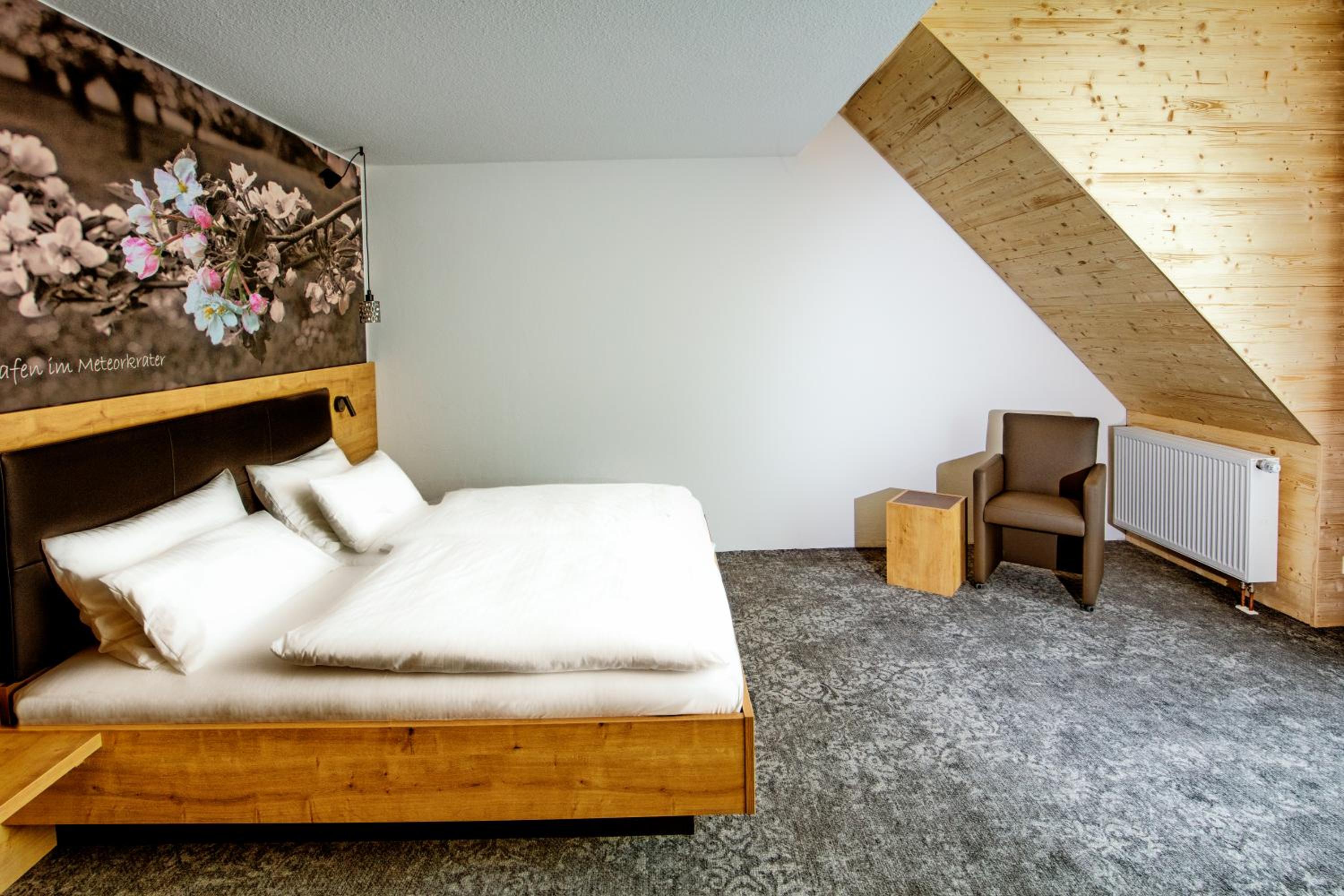 Deluxe Junior Suite - Photo 3