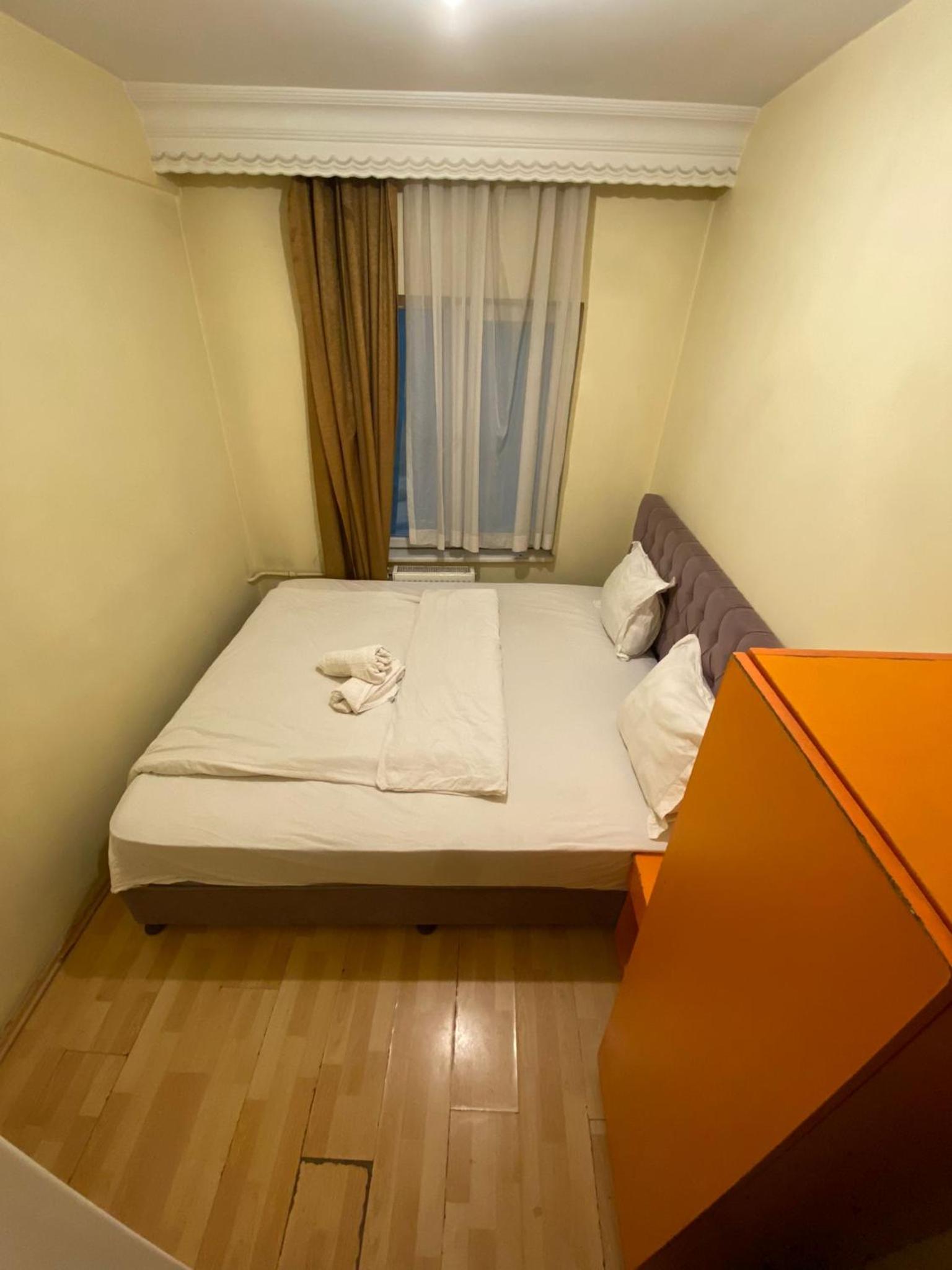 Small Single Room photo 1