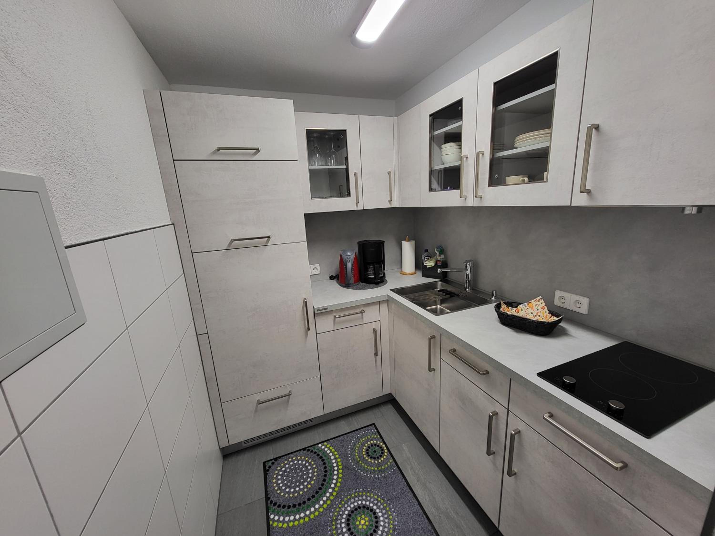 One-Bedroom Apartment with Terrace photo 3