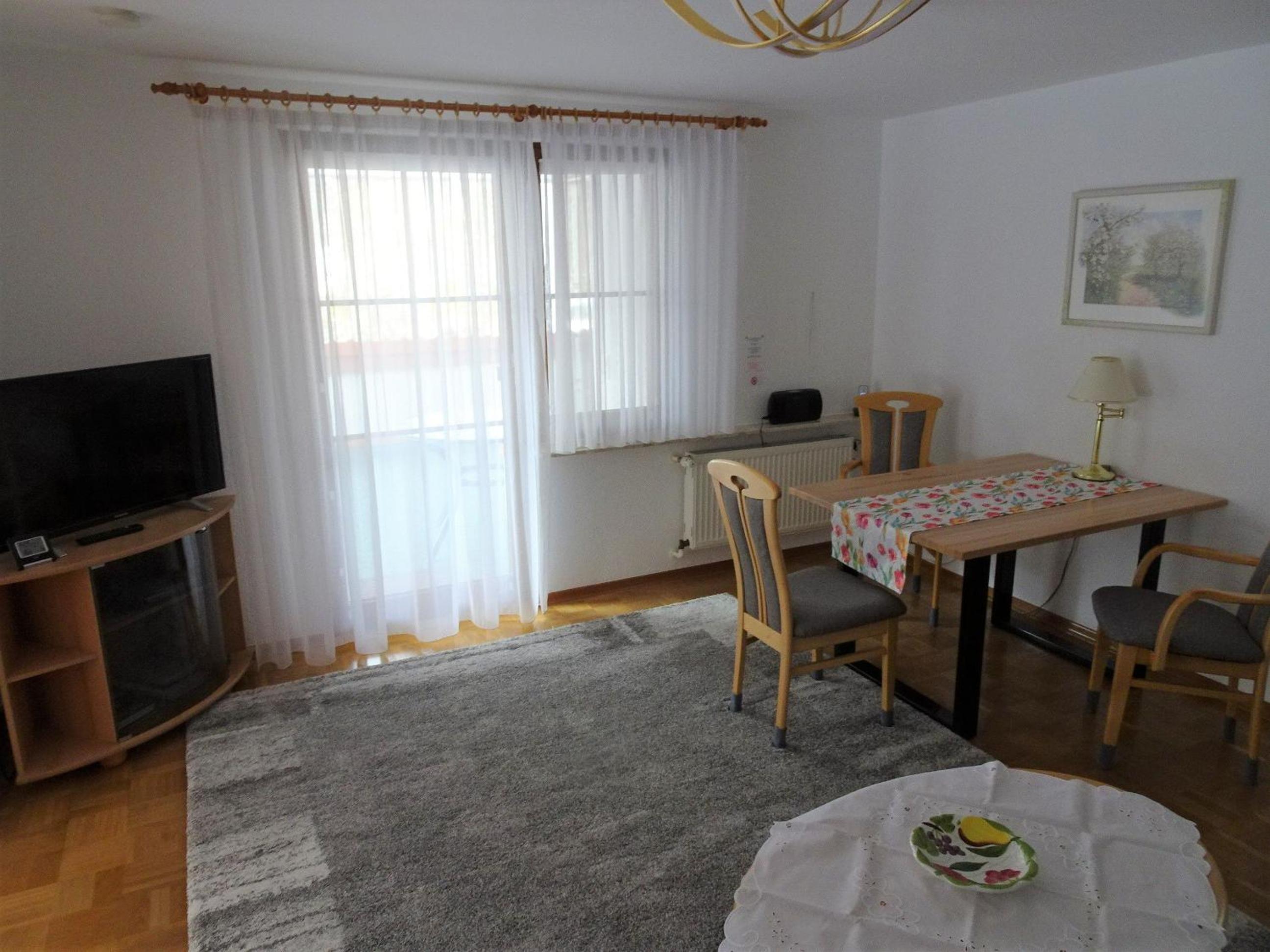 One-Bedroom Apartment with Balcony and Terrace photo 1
