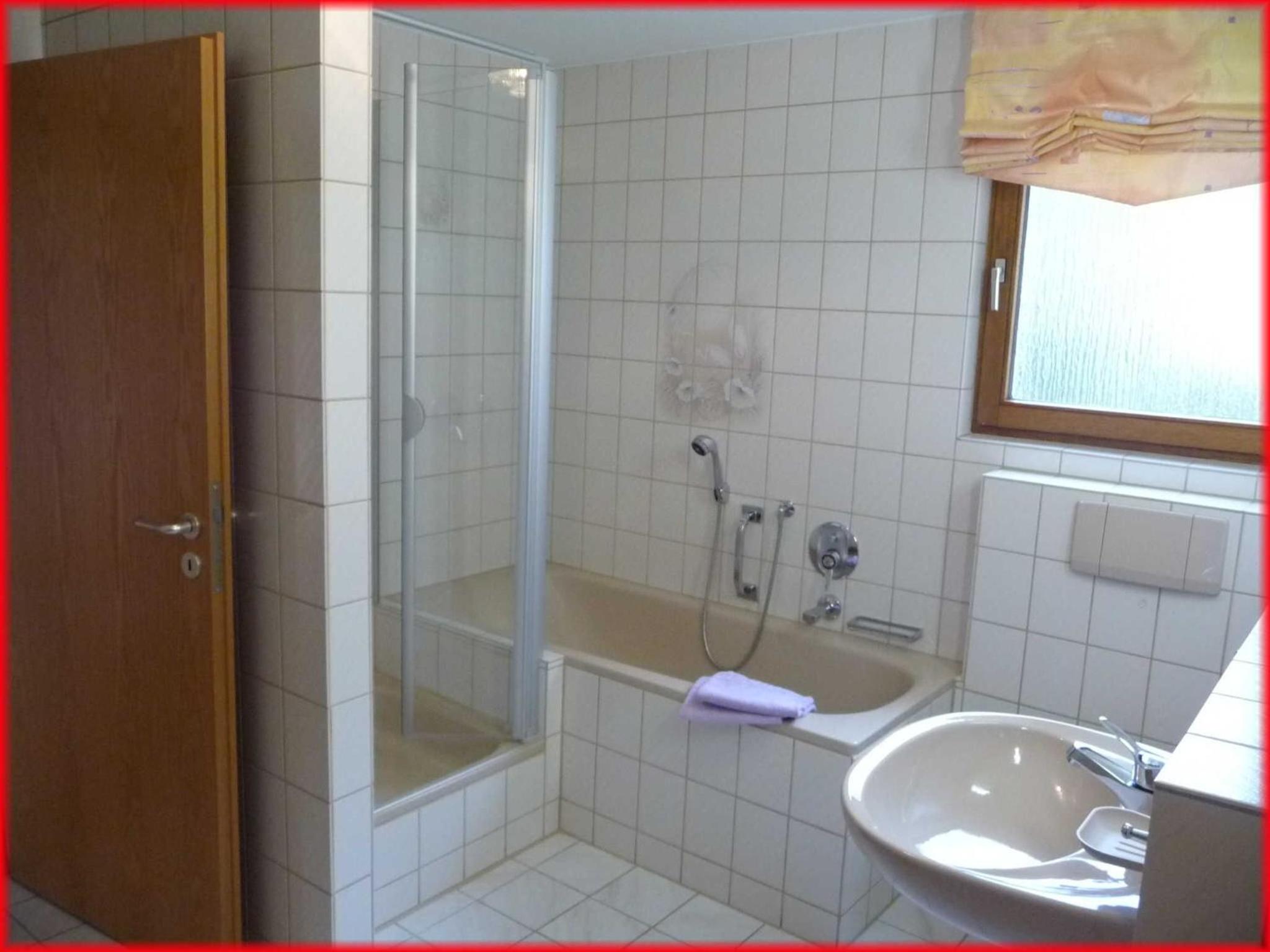 One-Bedroom Apartment with Balcony and Terrace photo 3