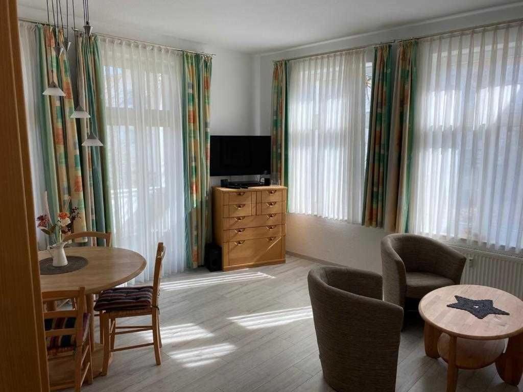 One-Bedroom Apartment with Balcony photo 2