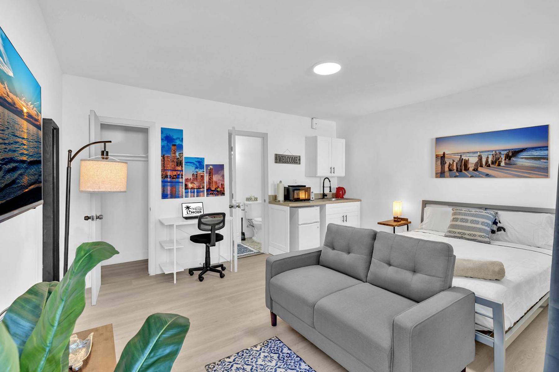 Studio Apartment photo 1
