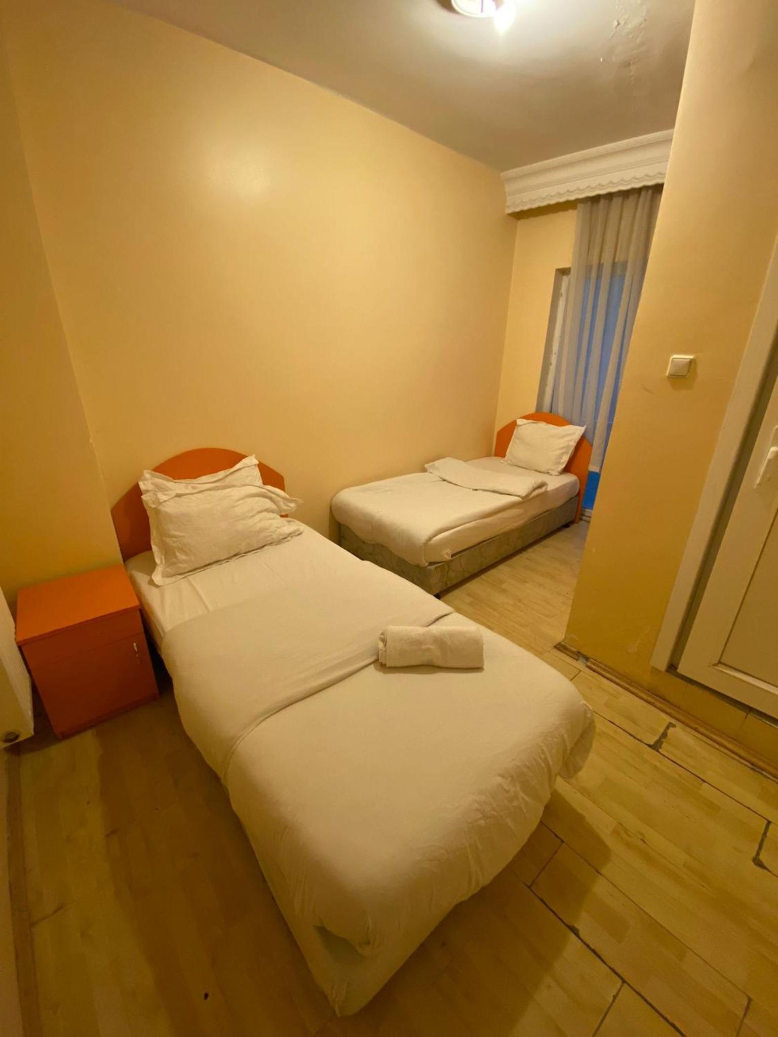 Twin Room With Balcony photo 3