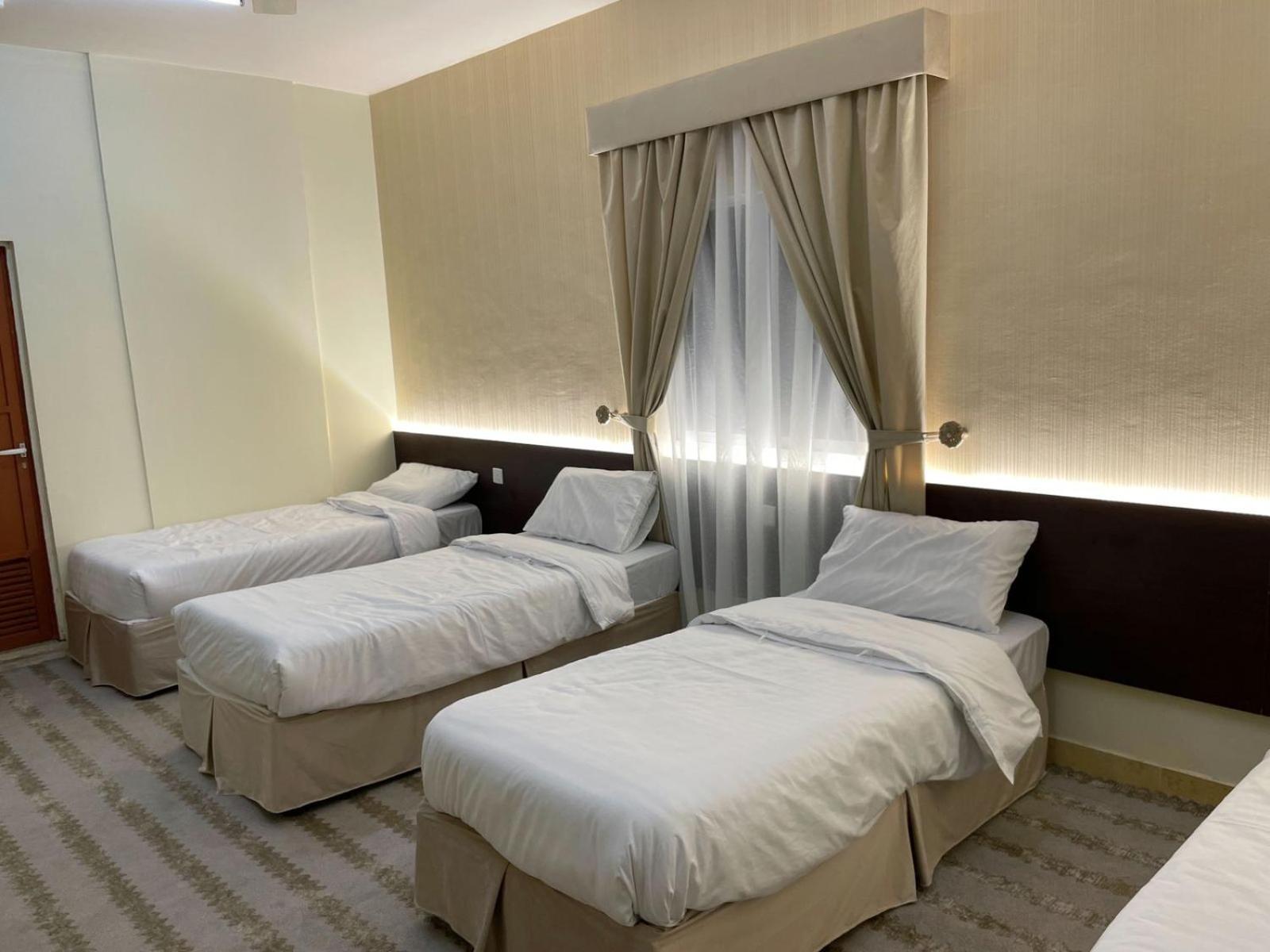 Quadruple Room With Private Bathroom photo 2