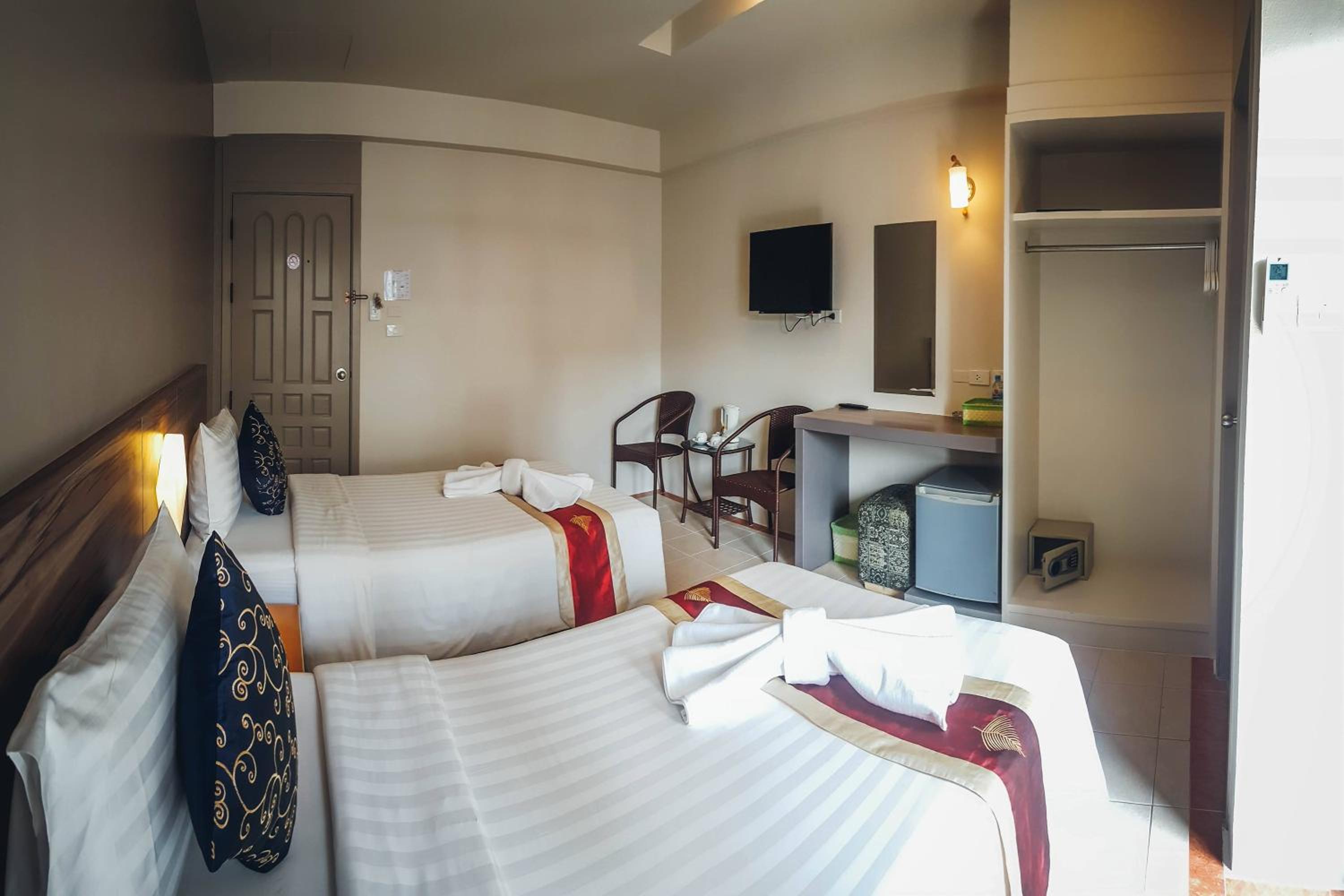 Deluxe Twin Room - Photo 5