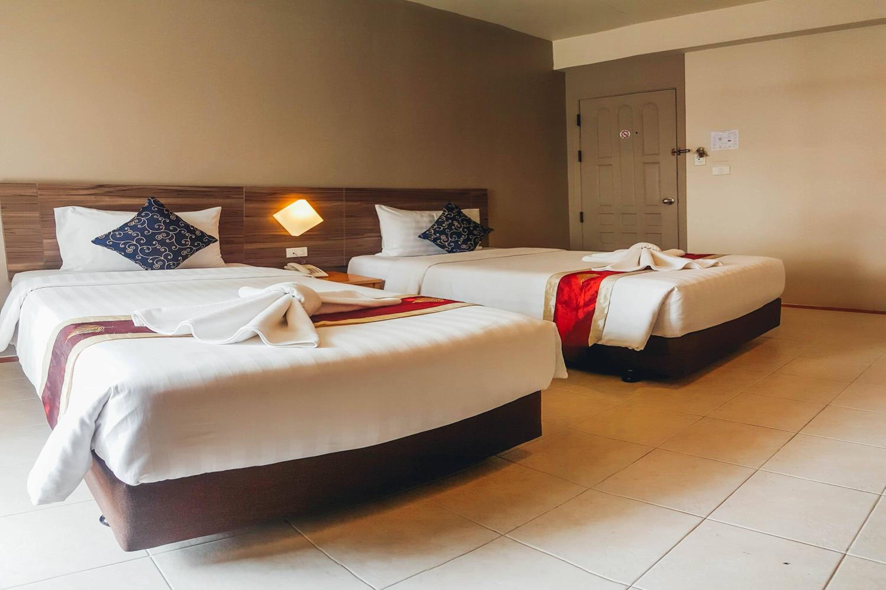 Deluxe Twin Room - Photo 3