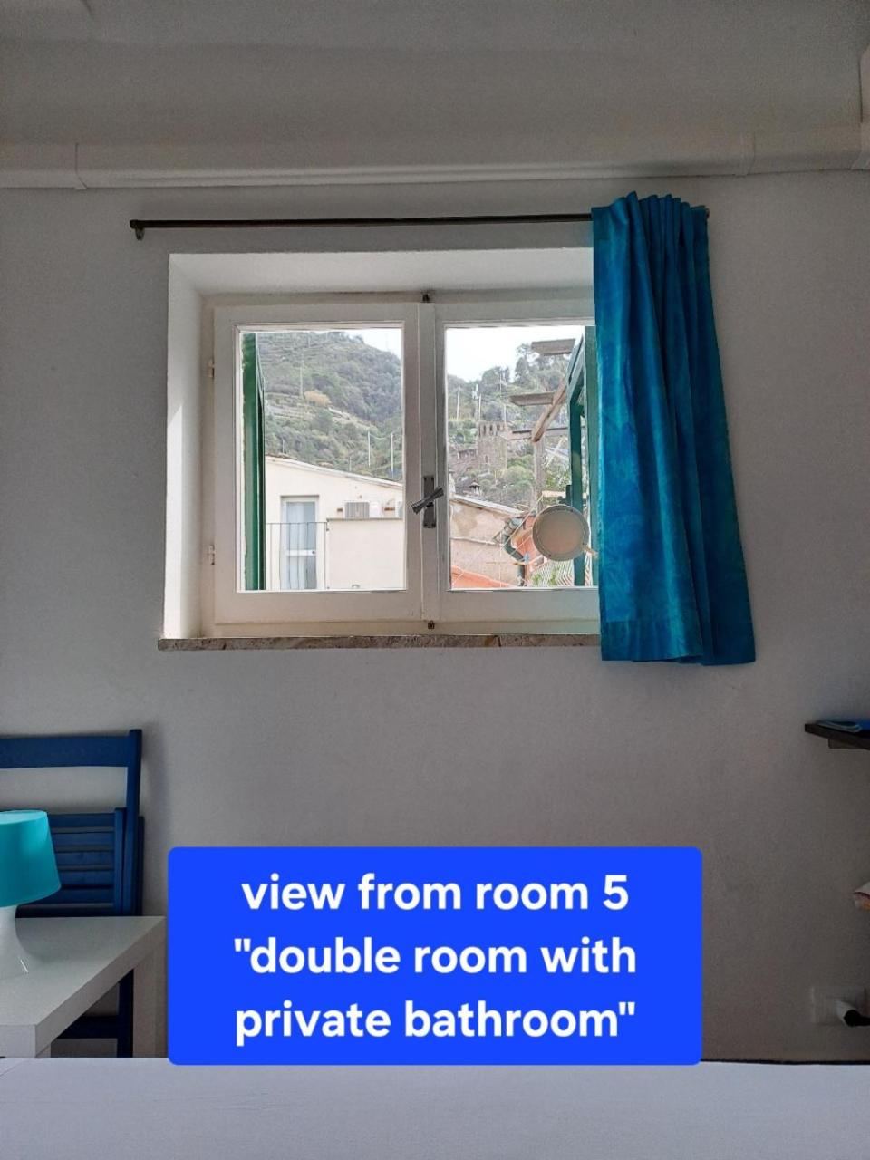 Double Room with Private Bathroom - Photo 13