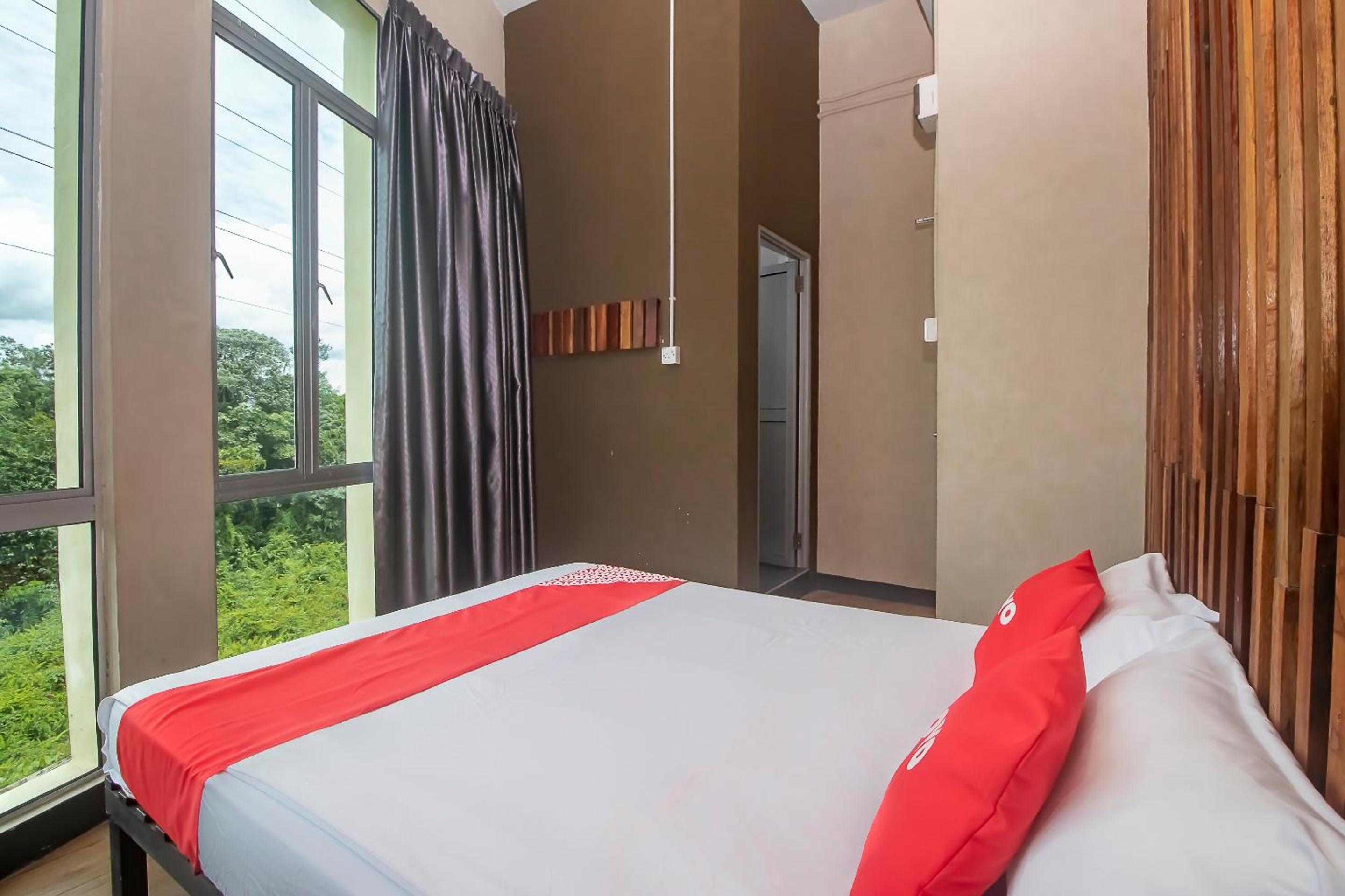 Deluxe Double Room - Photo 7