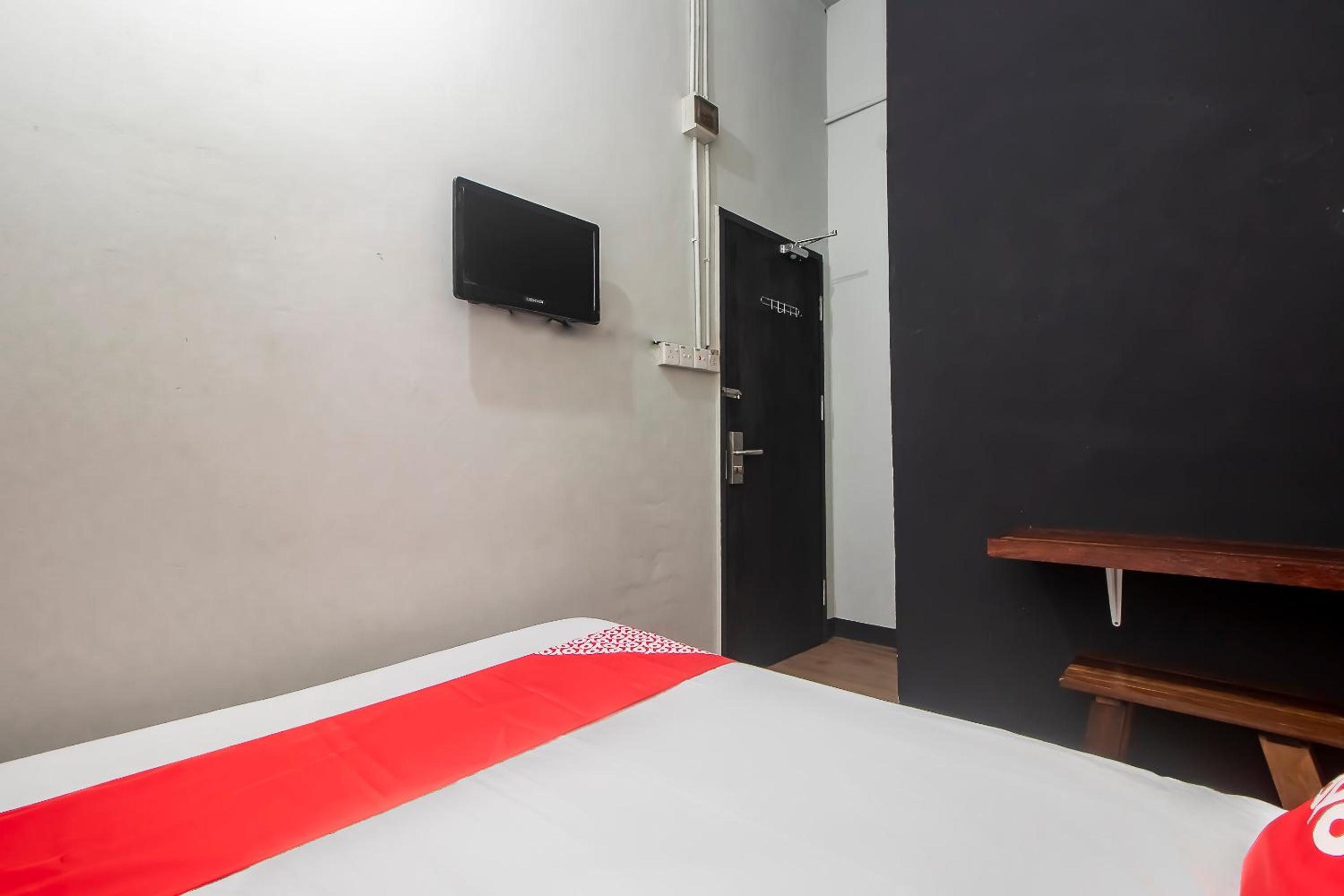 Standard Double Room - Photo 5