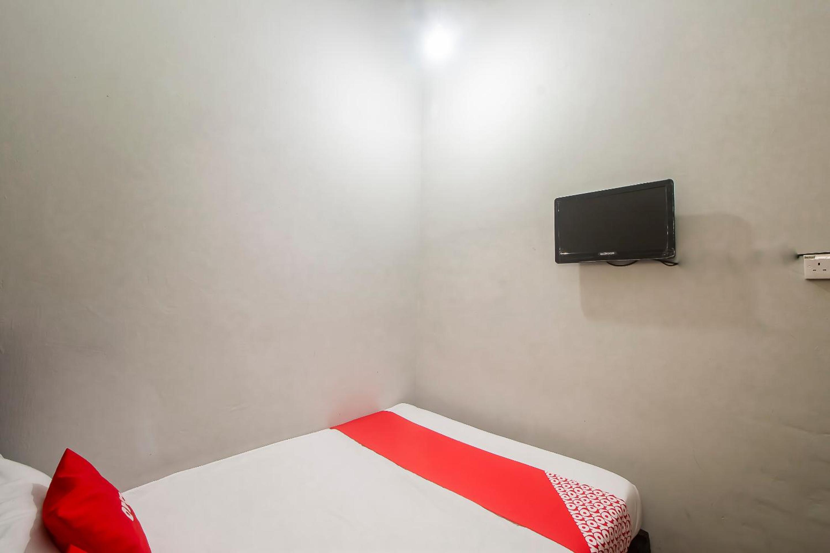Standard Double Room - Photo 3