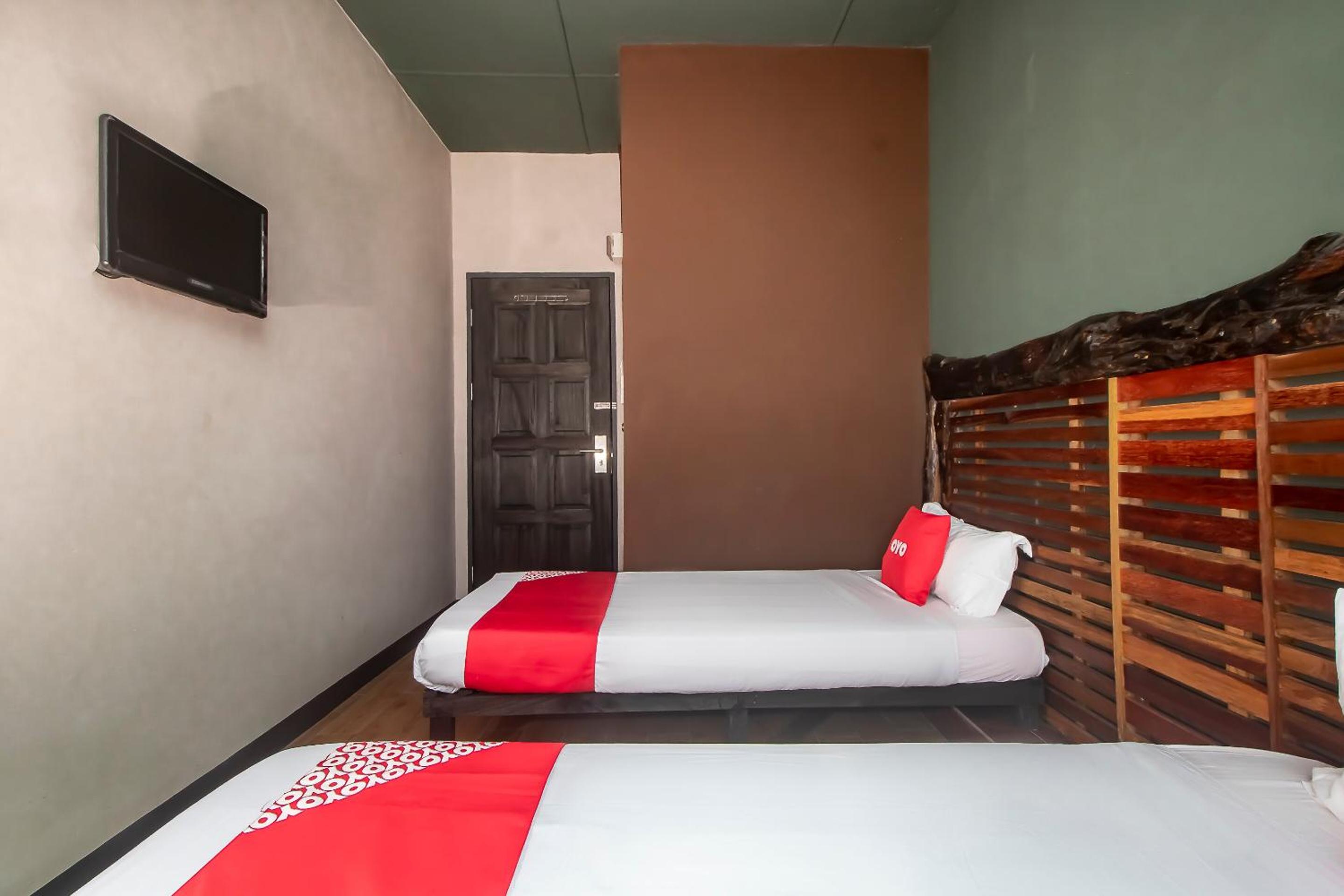 Deluxe Twin Room - Photo 3
