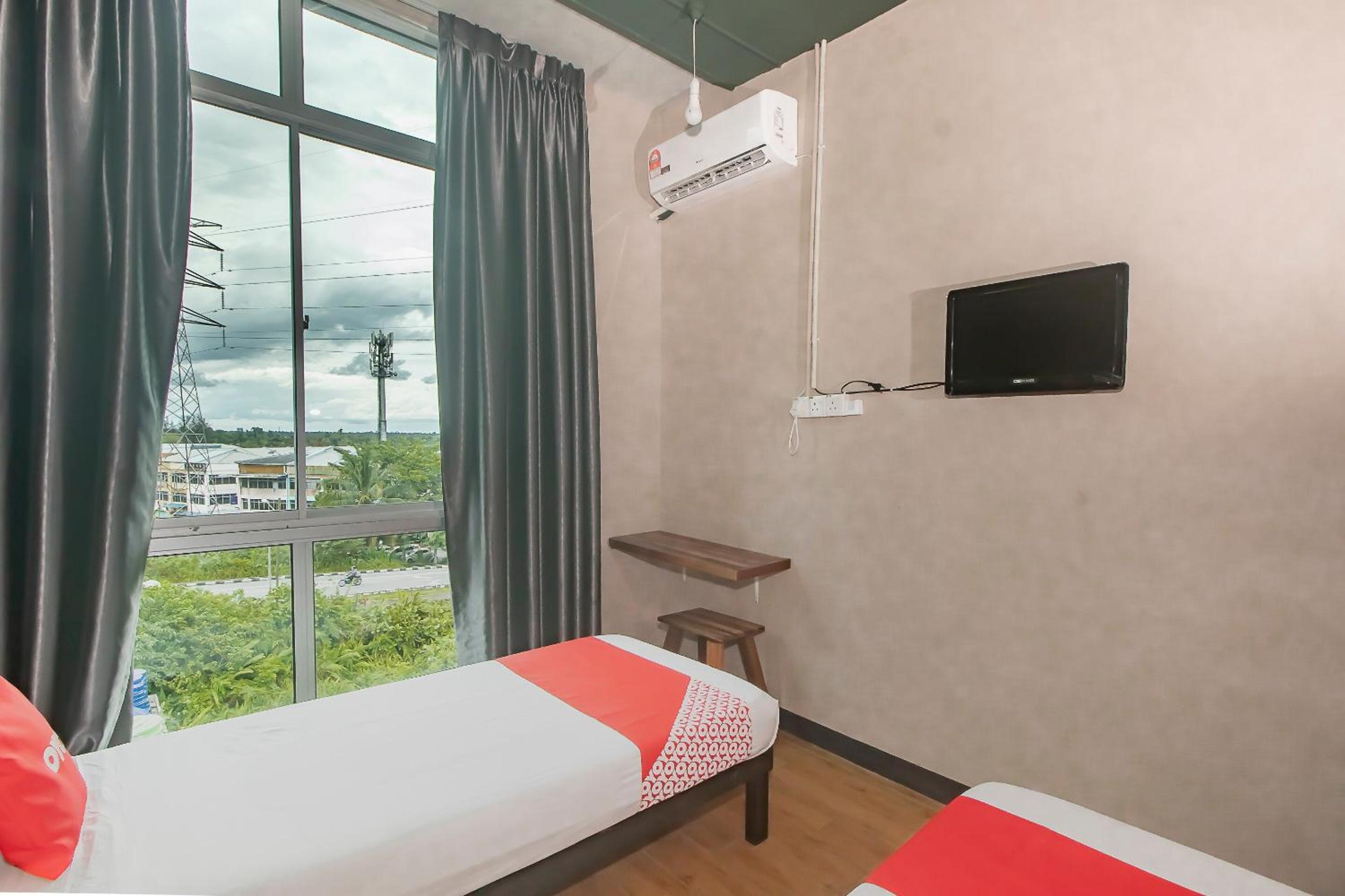 Deluxe Twin Room - Photo 6