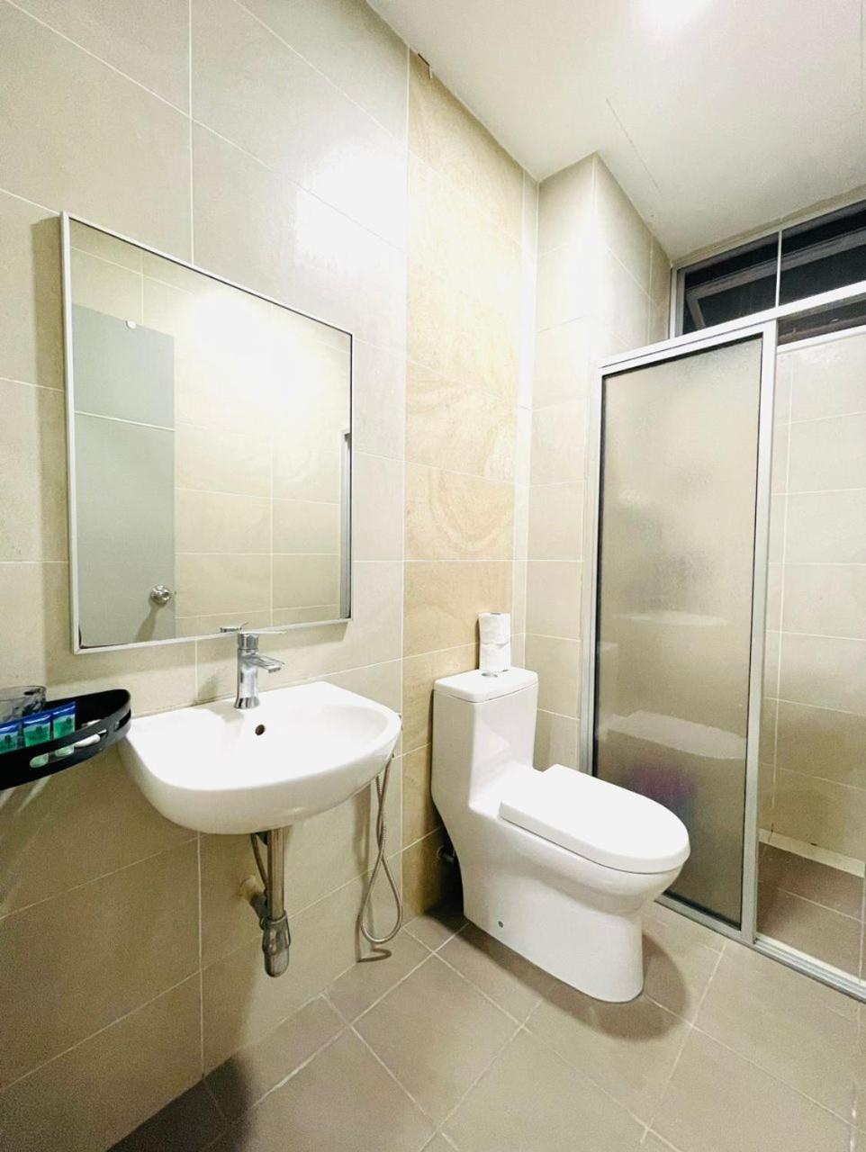 Three-Bedroom Apartment photo 2