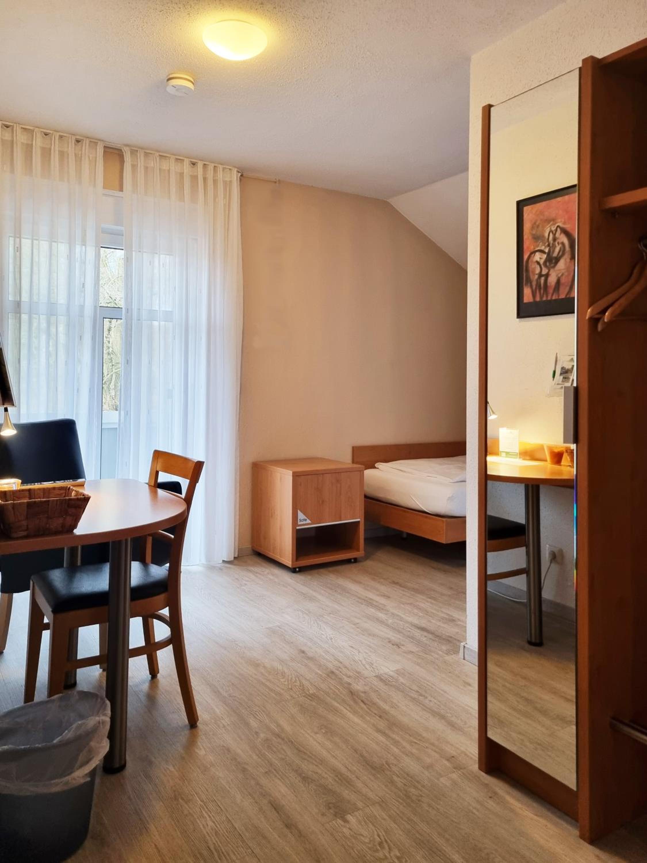 Single Room with Balcony or Terrace