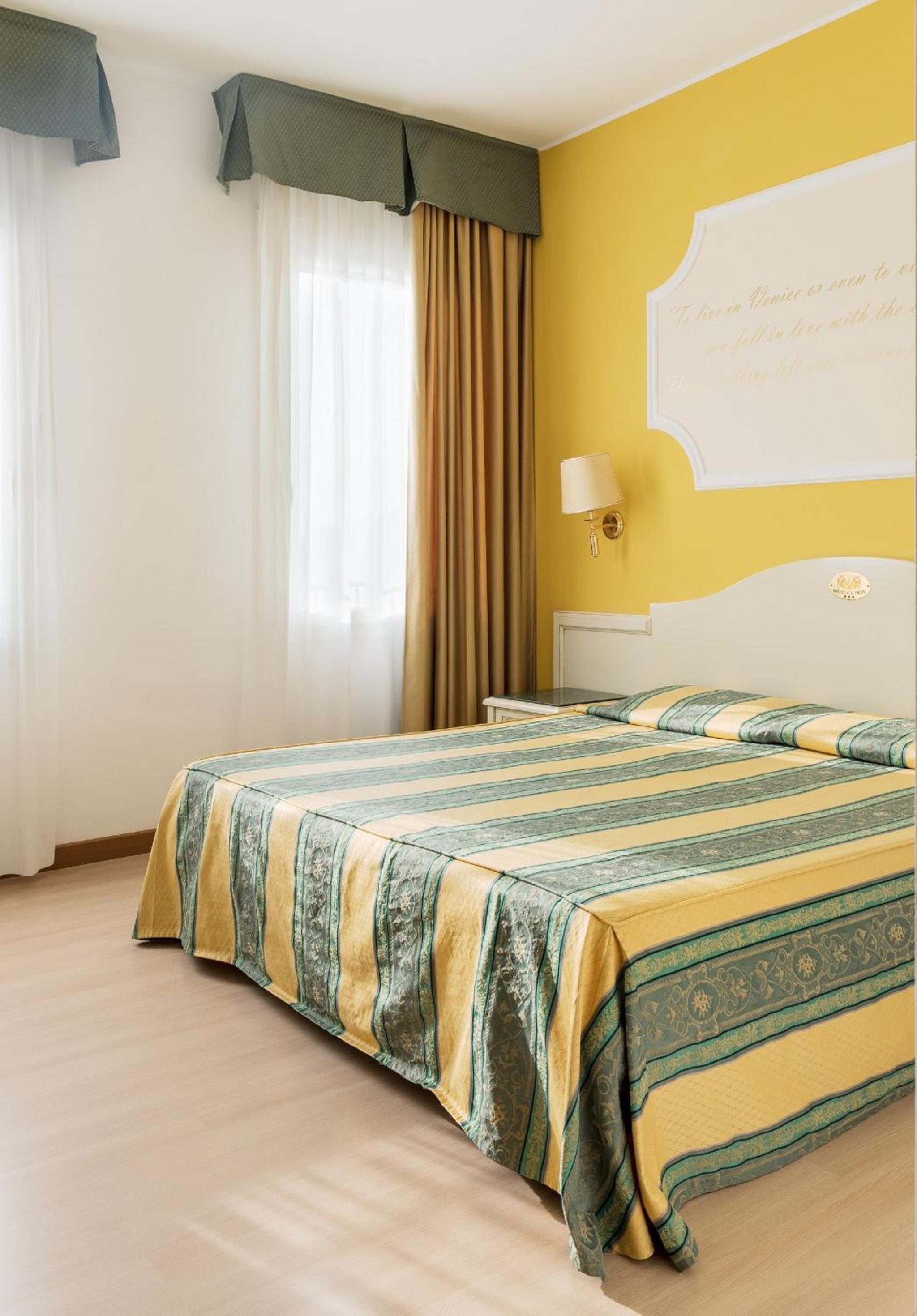 Superior Double Room - Photo 3