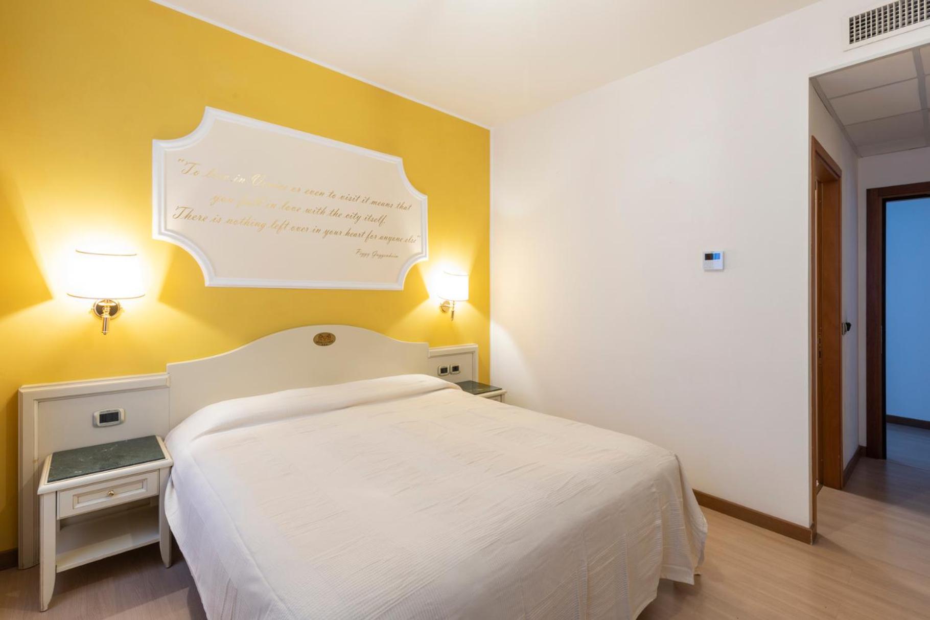 Standard Double Room - Photo 1