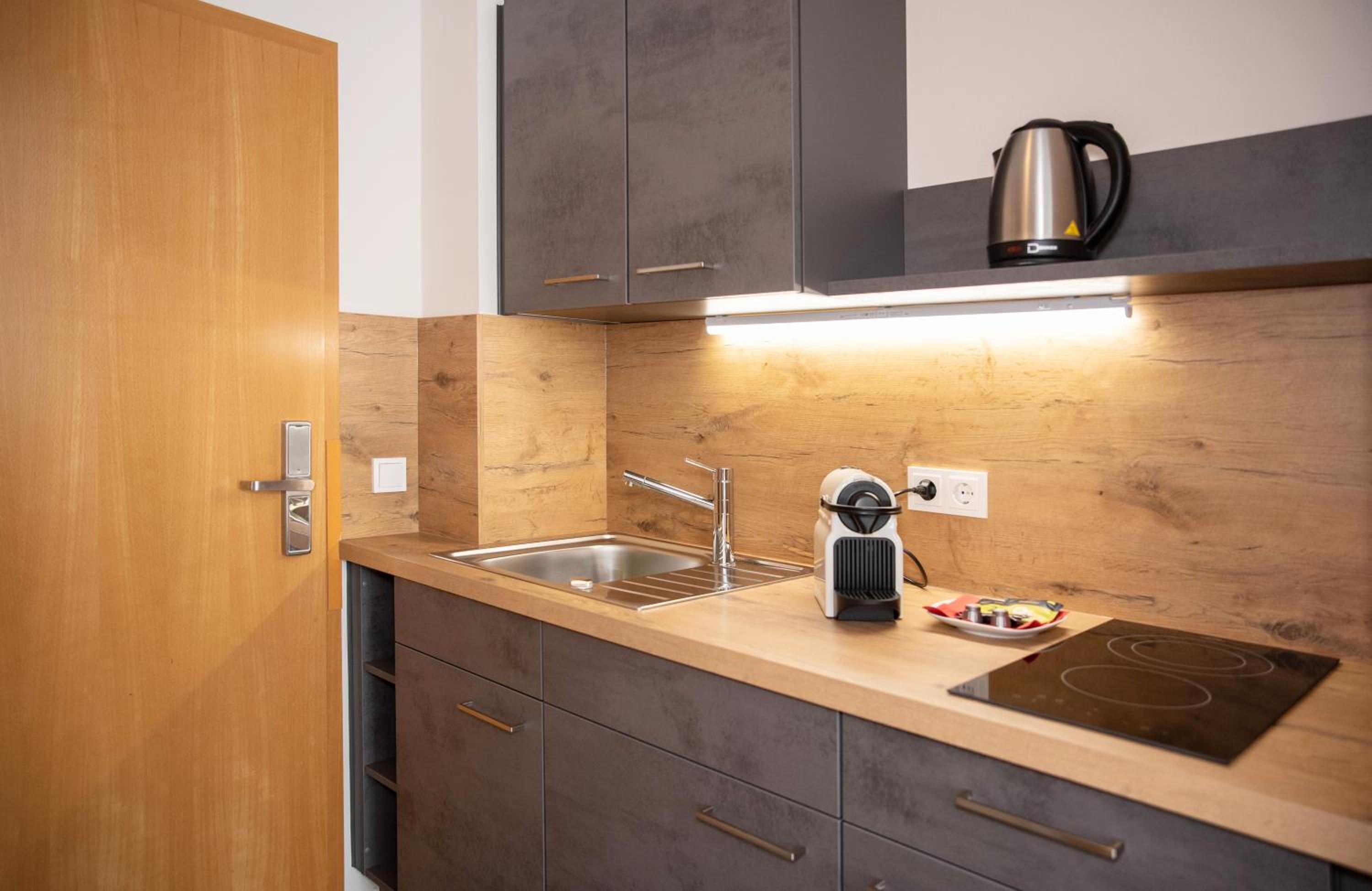Superior Double or Twin Room with Mountain View photo 3