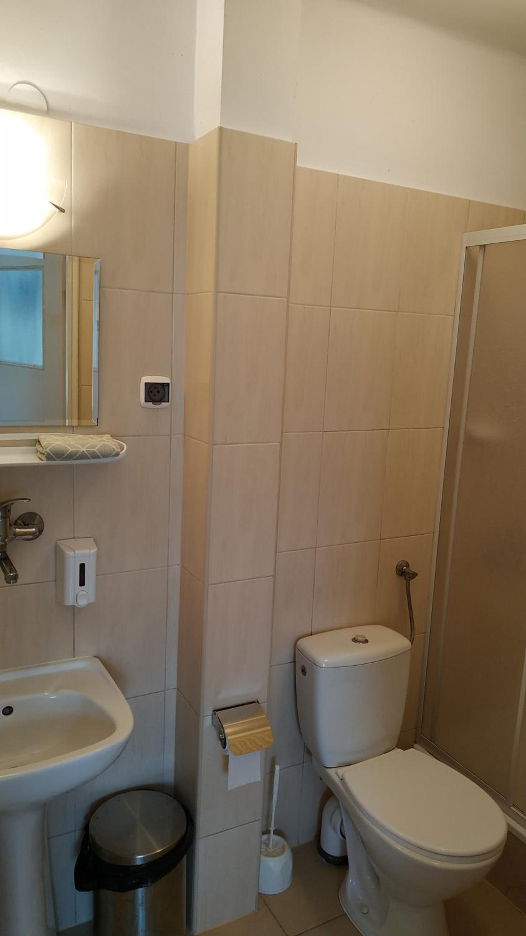 Double Room - Photo 3