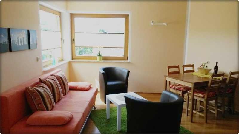 One-Bedroom Apartment with Terrace photo 1