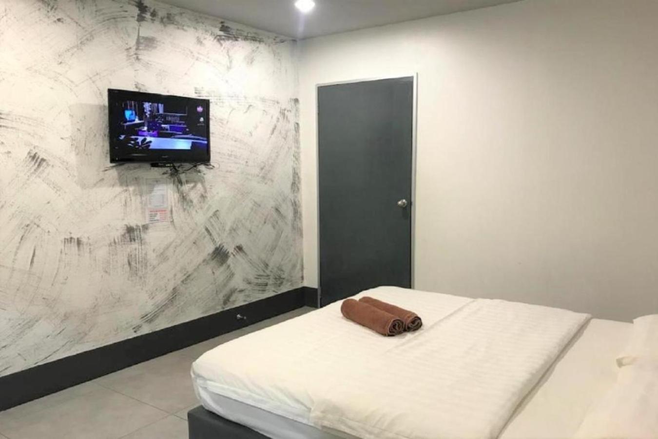 Standard Double Room - Photo 2