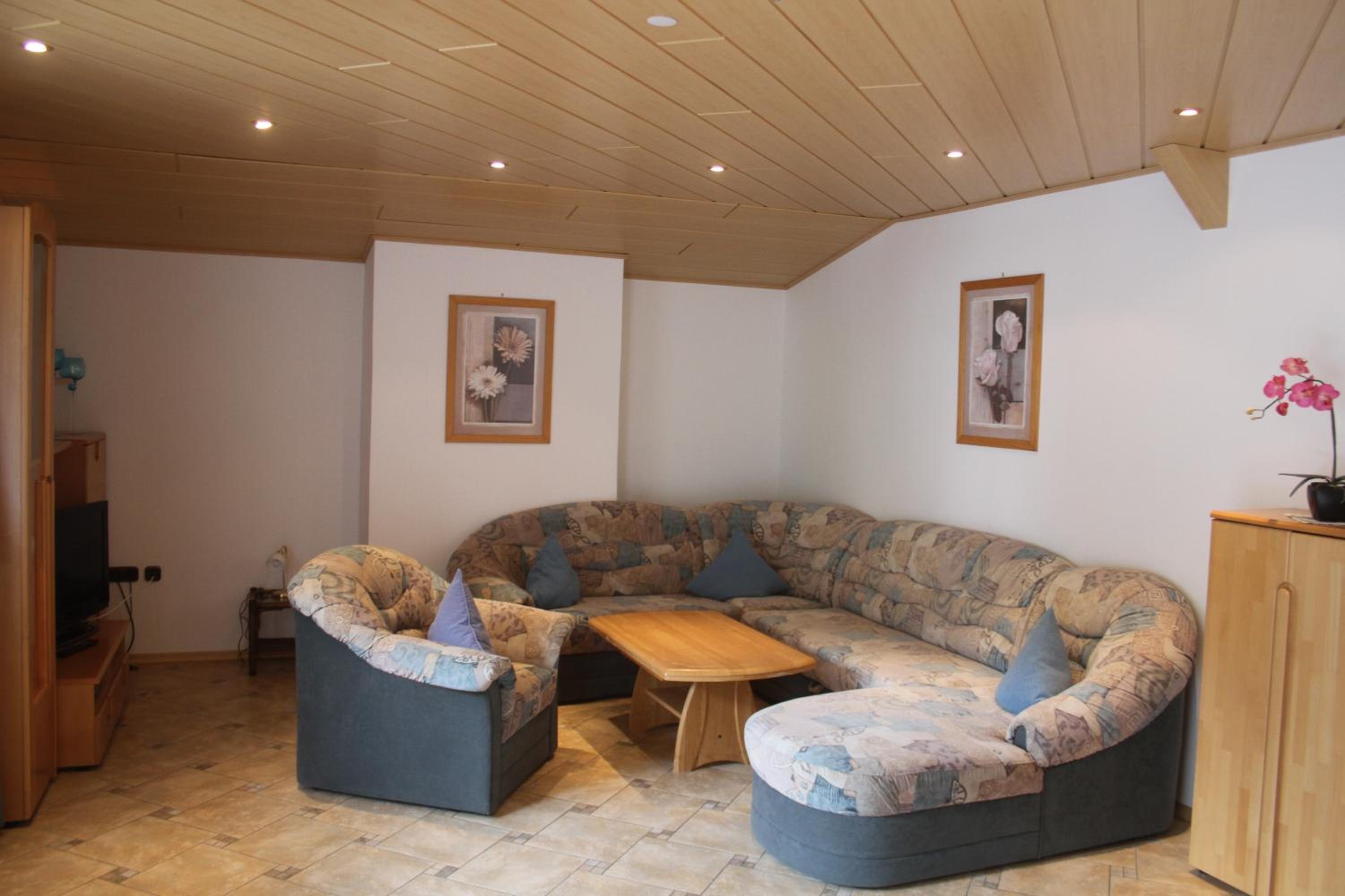 Two-Bedroom Apartment - Photo 6