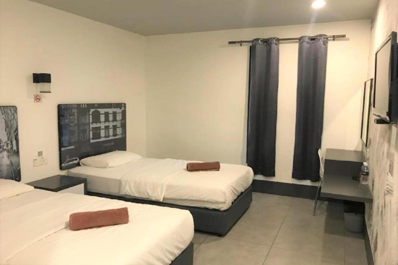 Deluxe Twin Room - Photo 1