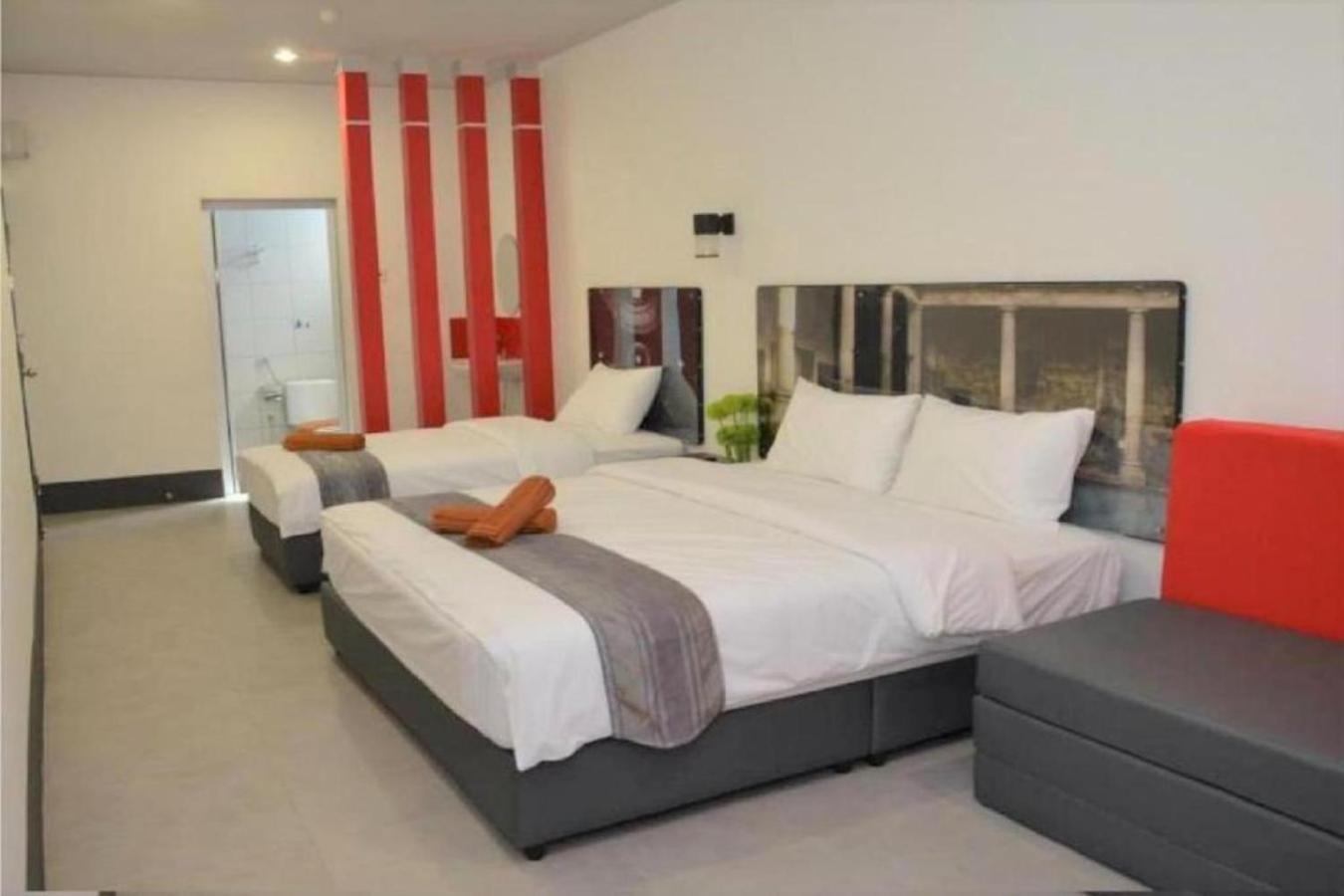 Deluxe Triple Room - Photo 1