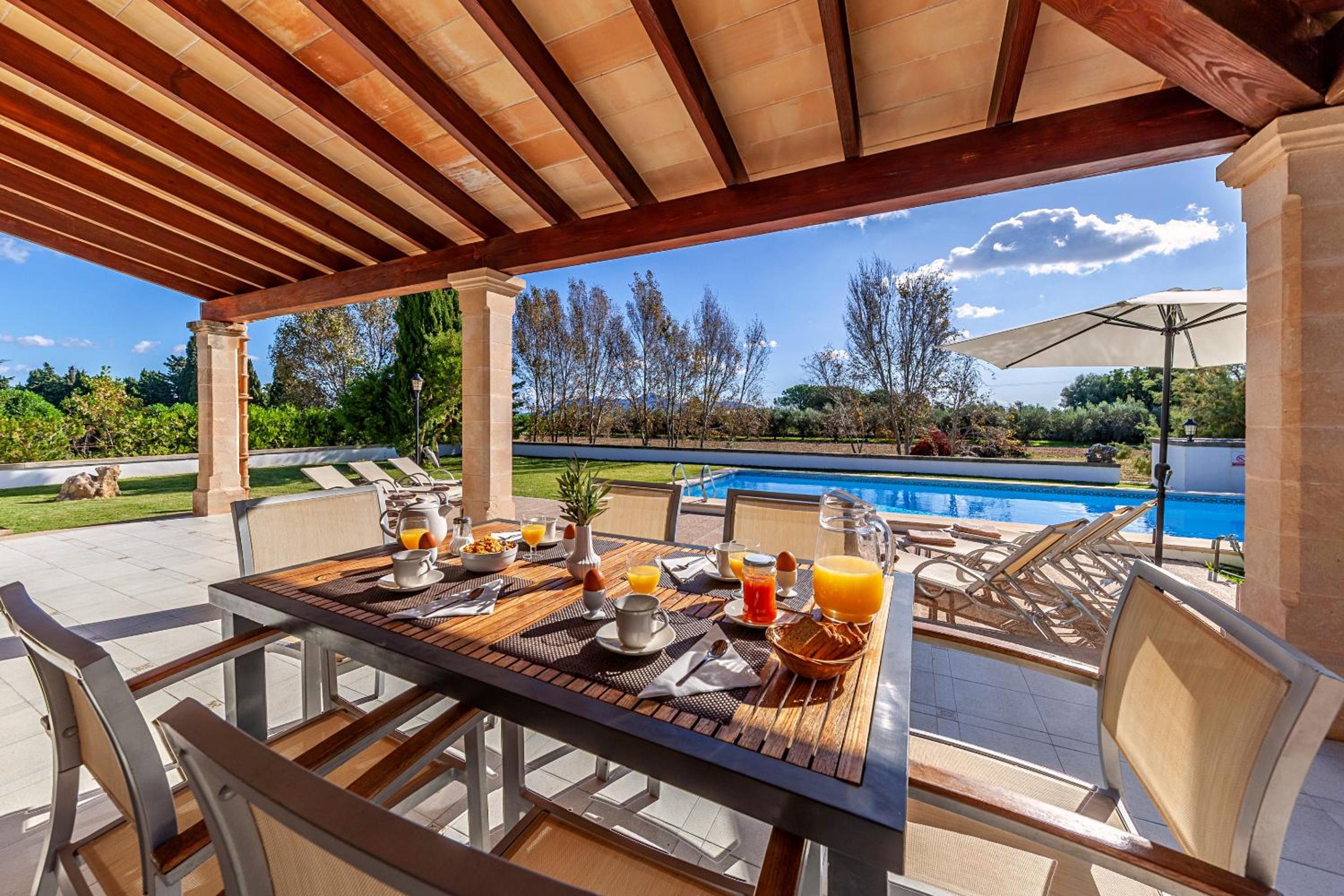 Villa with Private Pool photo 3