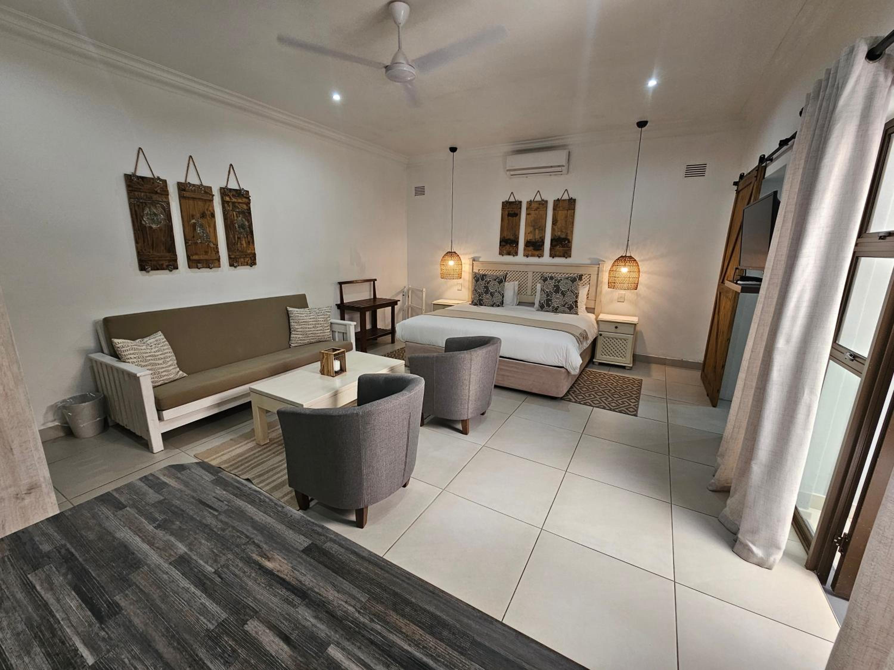 Deluxe One-Bedroom Apartment with Garden View - Photo 1
