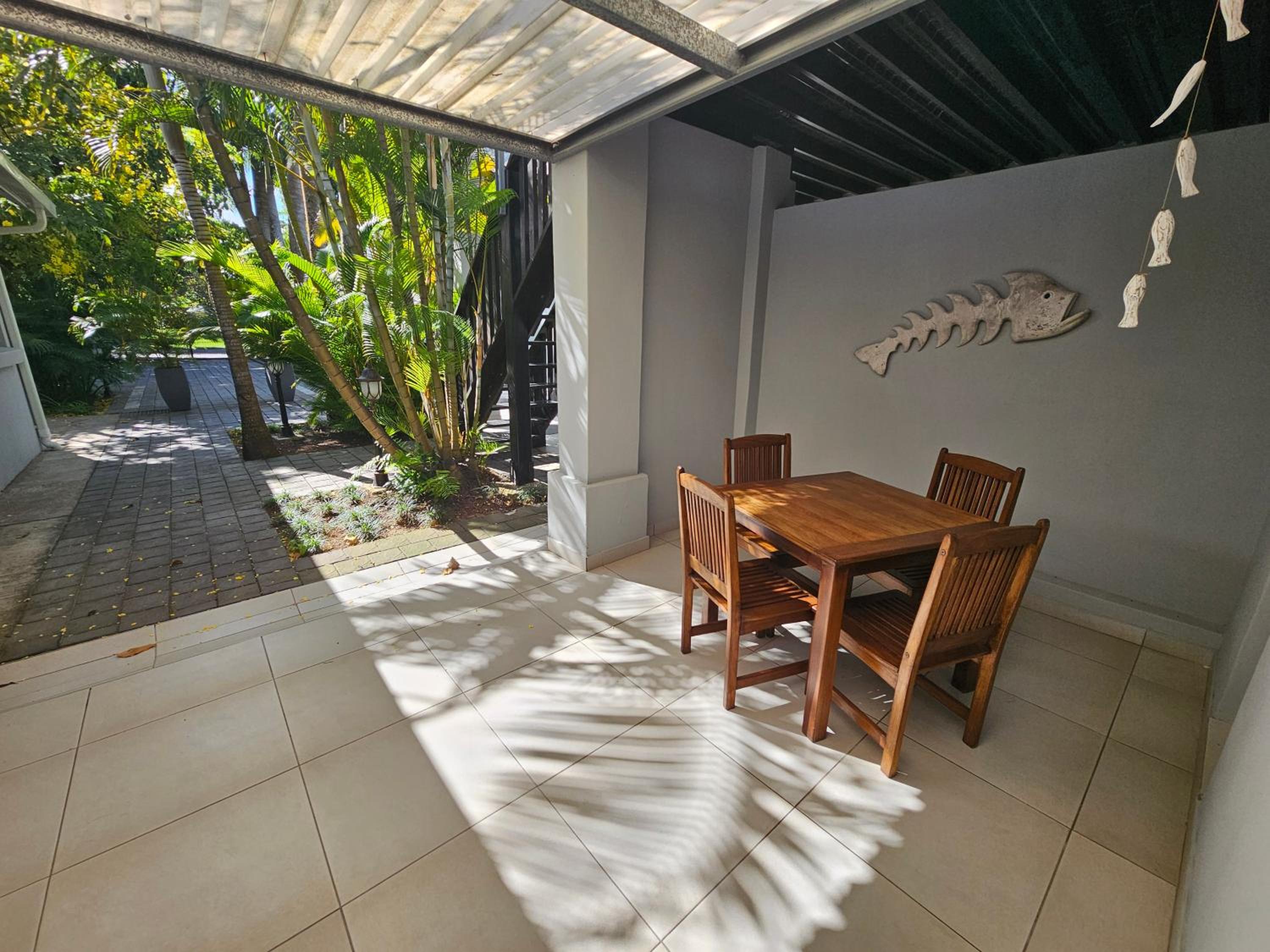 Deluxe One-Bedroom Apartment with Garden View - Photo 9