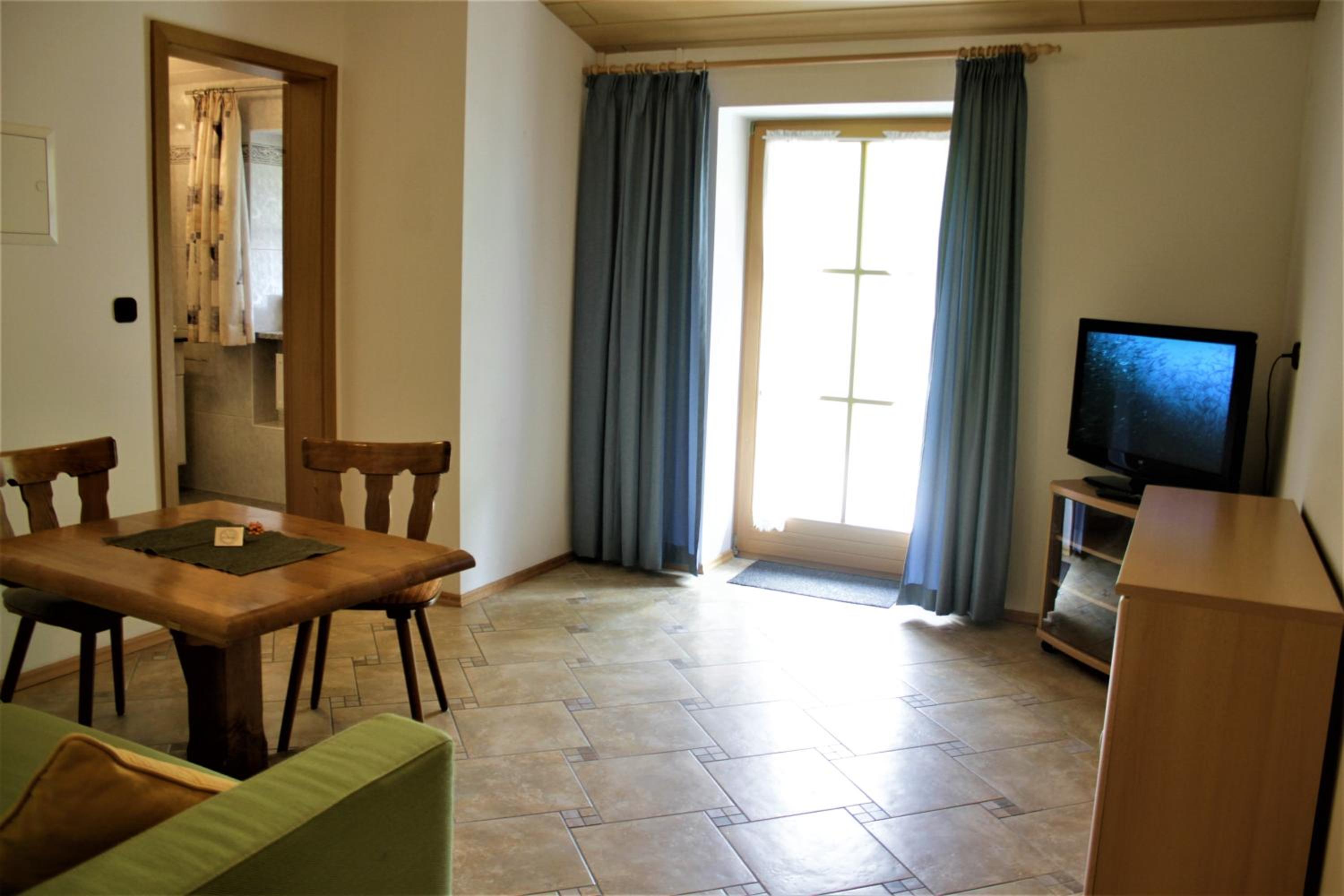 Double Room with Terrace - Photo 2