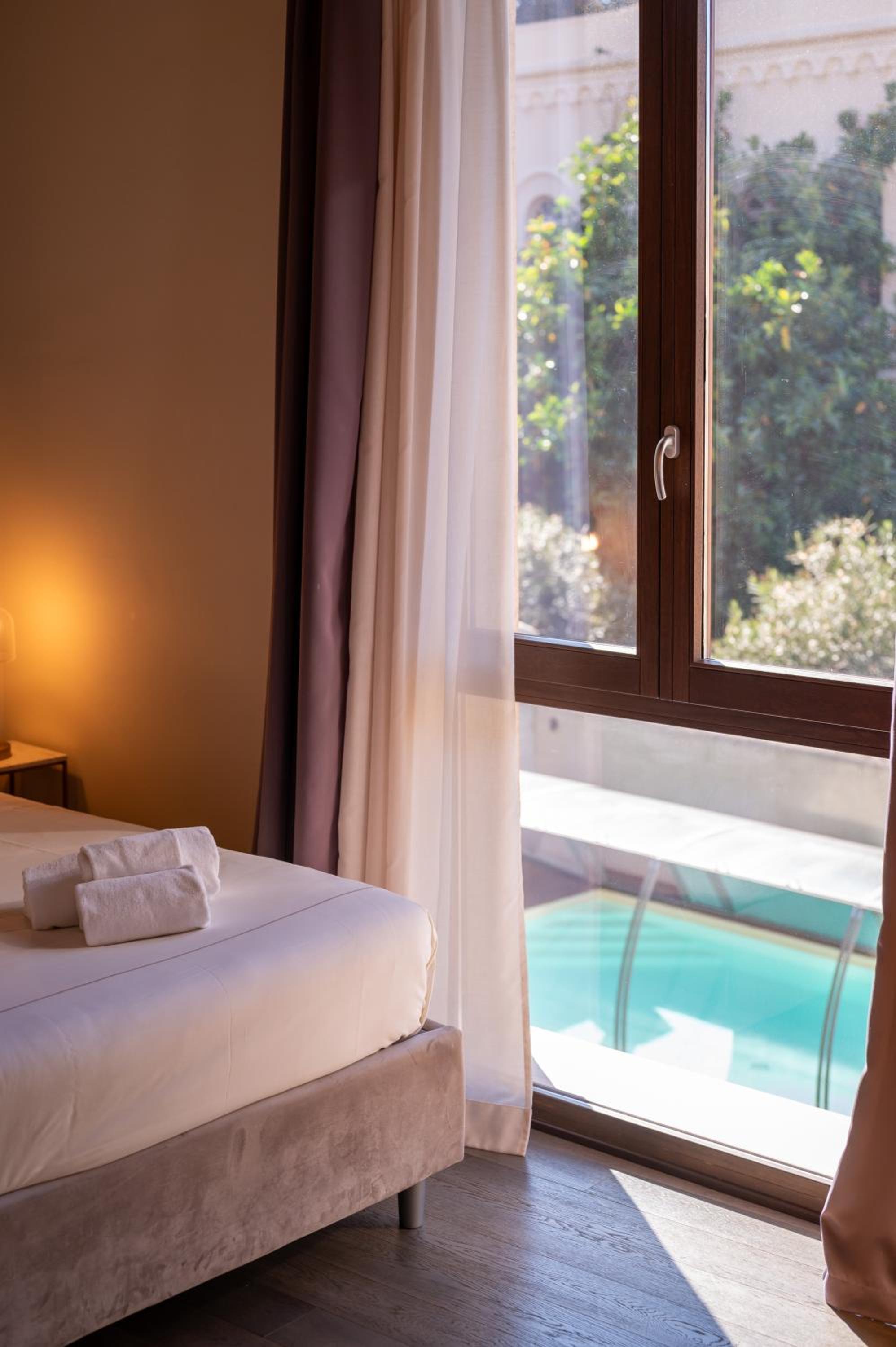 Superior Double Room - Photo 9