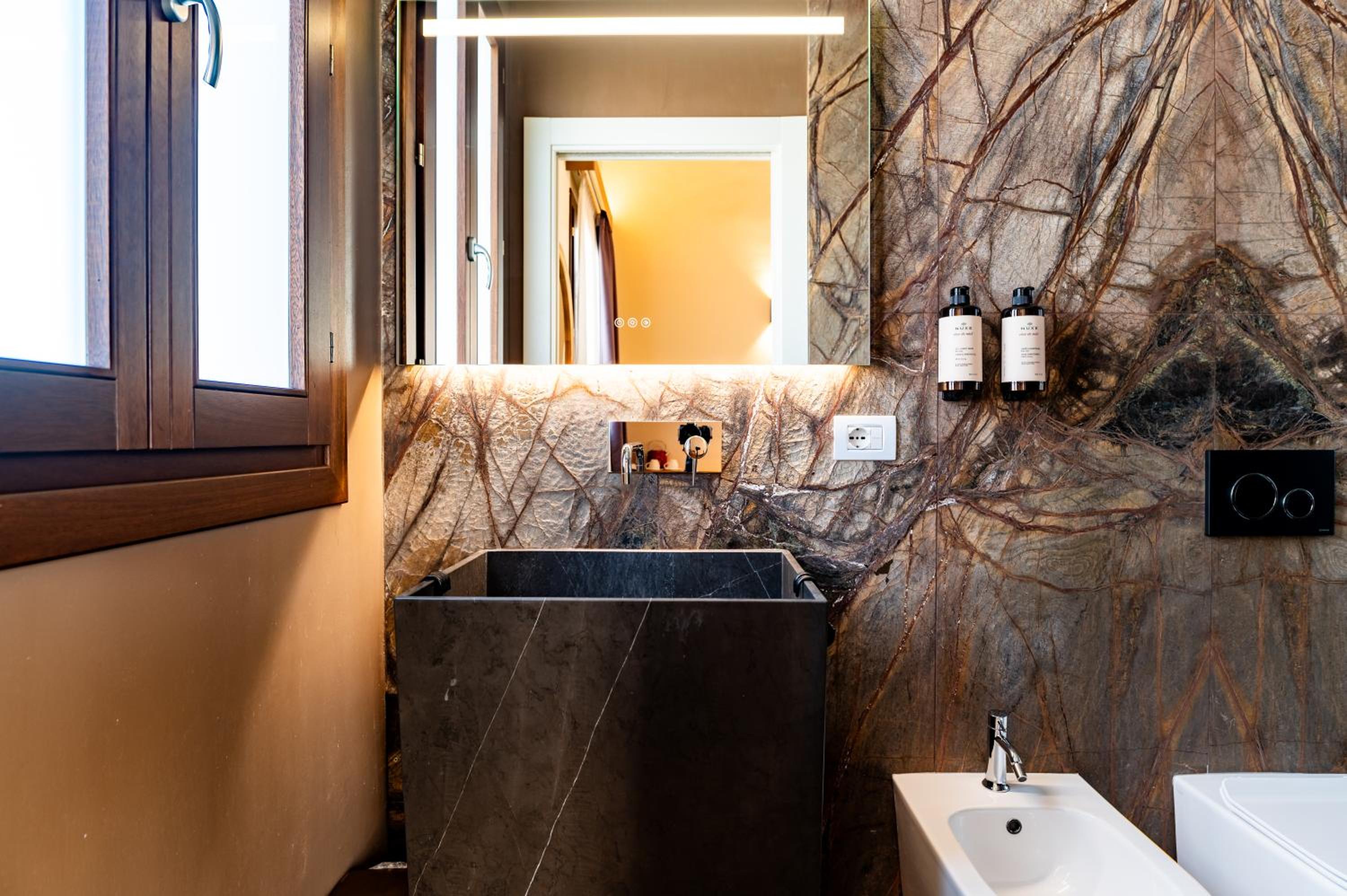 Superior Double Room - Photo 18